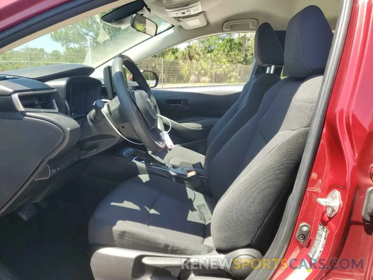7 Photograph of a damaged car JTDVPMAE4NJ221959 TOYOTA COROLLA 2022