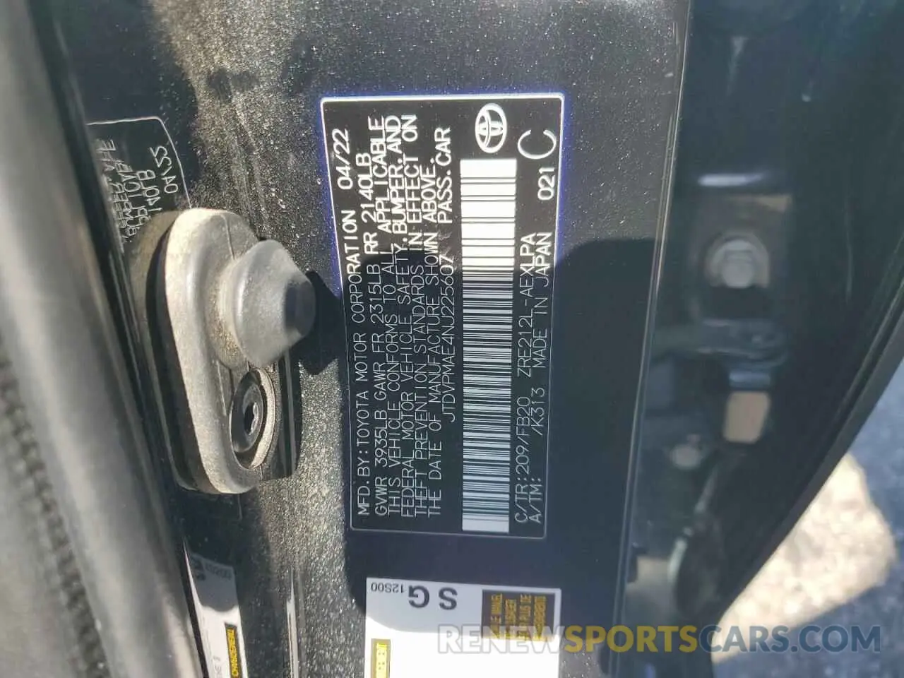 13 Photograph of a damaged car JTDVPMAE4NJ225607 TOYOTA COROLLA 2022