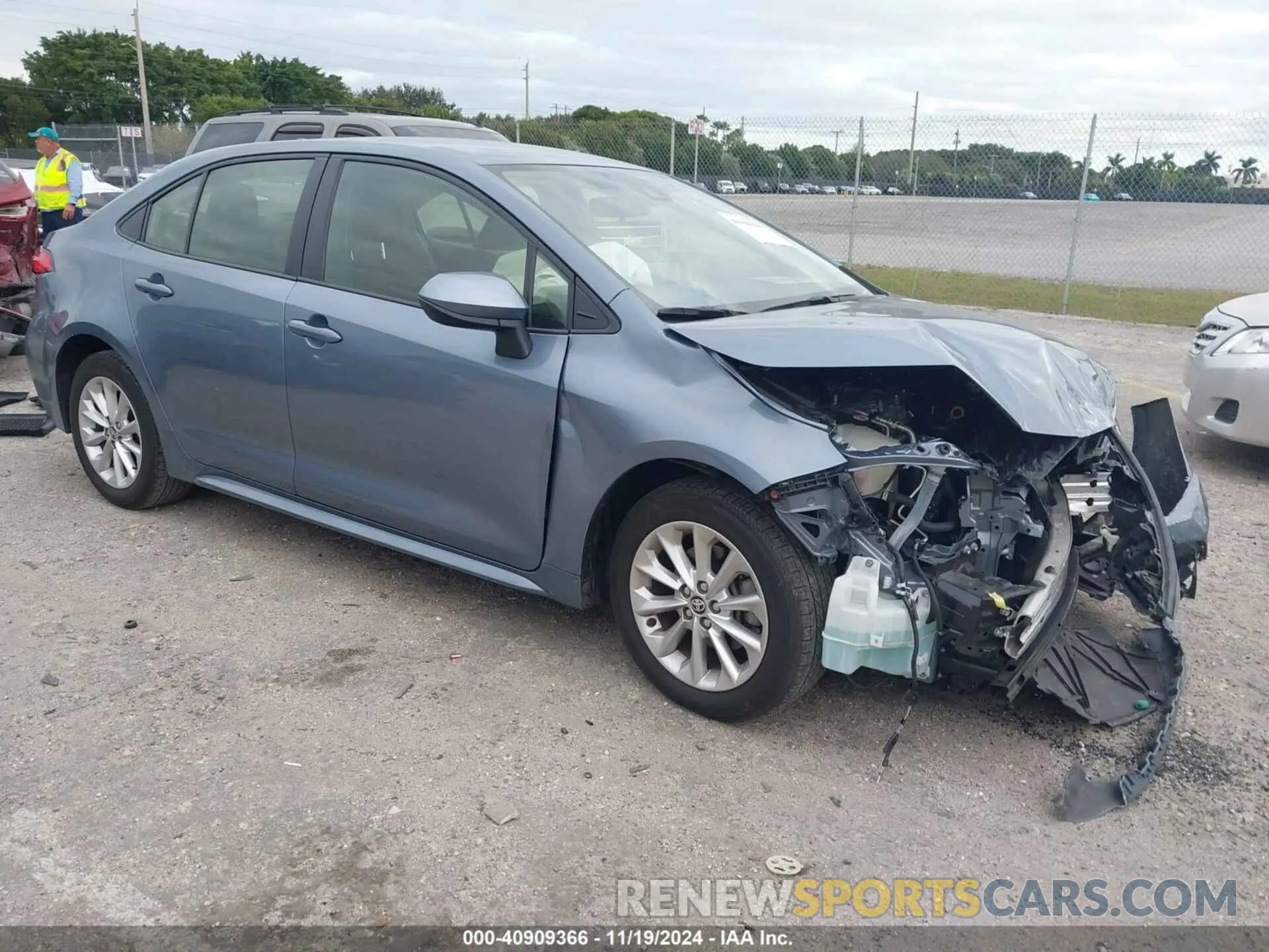 1 Photograph of a damaged car JTDVPMAE6NJ222000 TOYOTA COROLLA 2022