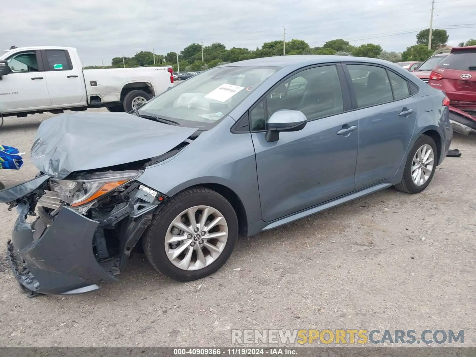2 Photograph of a damaged car JTDVPMAE6NJ222000 TOYOTA COROLLA 2022