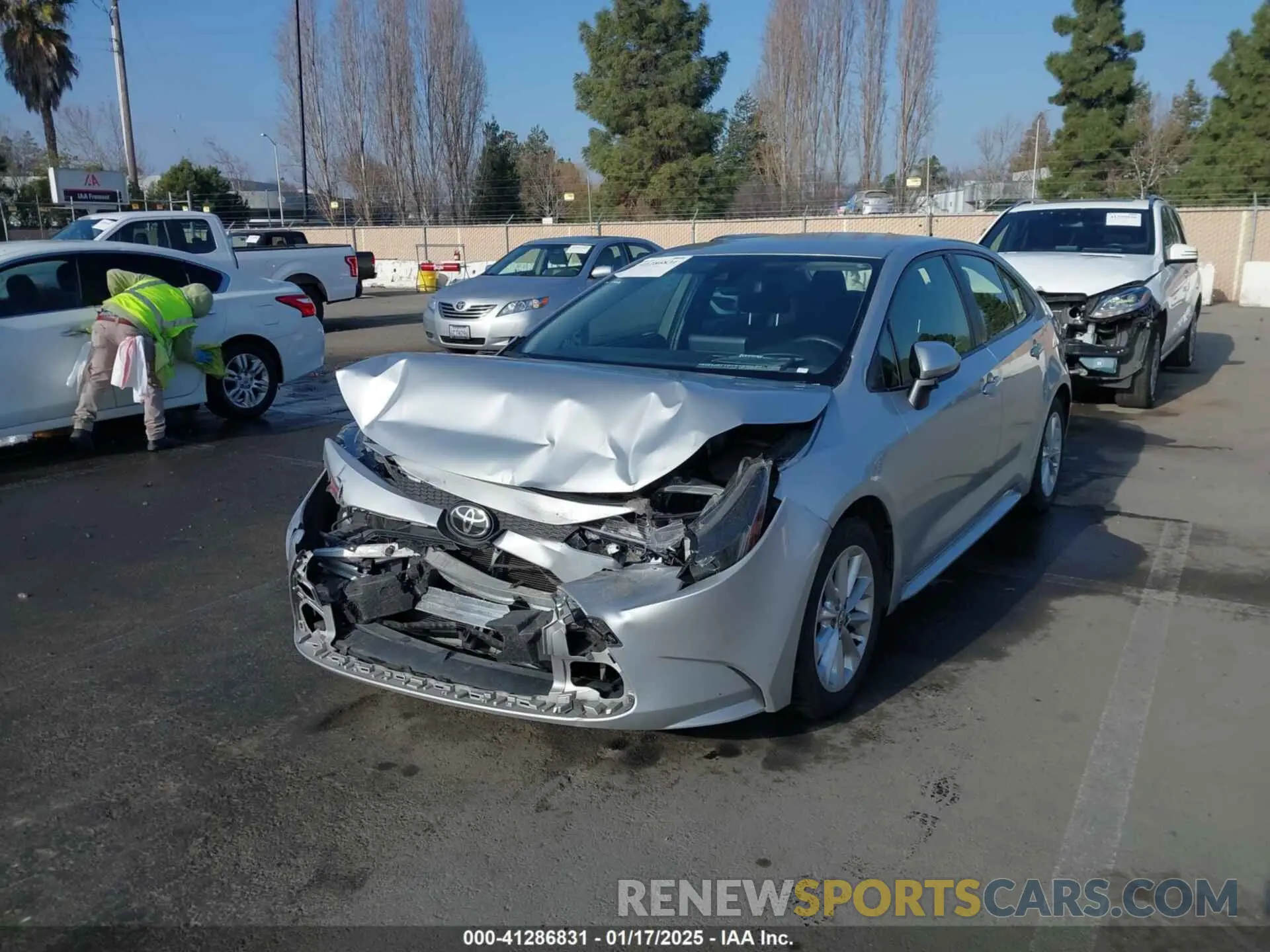 2 Photograph of a damaged car JTDVPMAE7NJ229117 TOYOTA COROLLA 2022