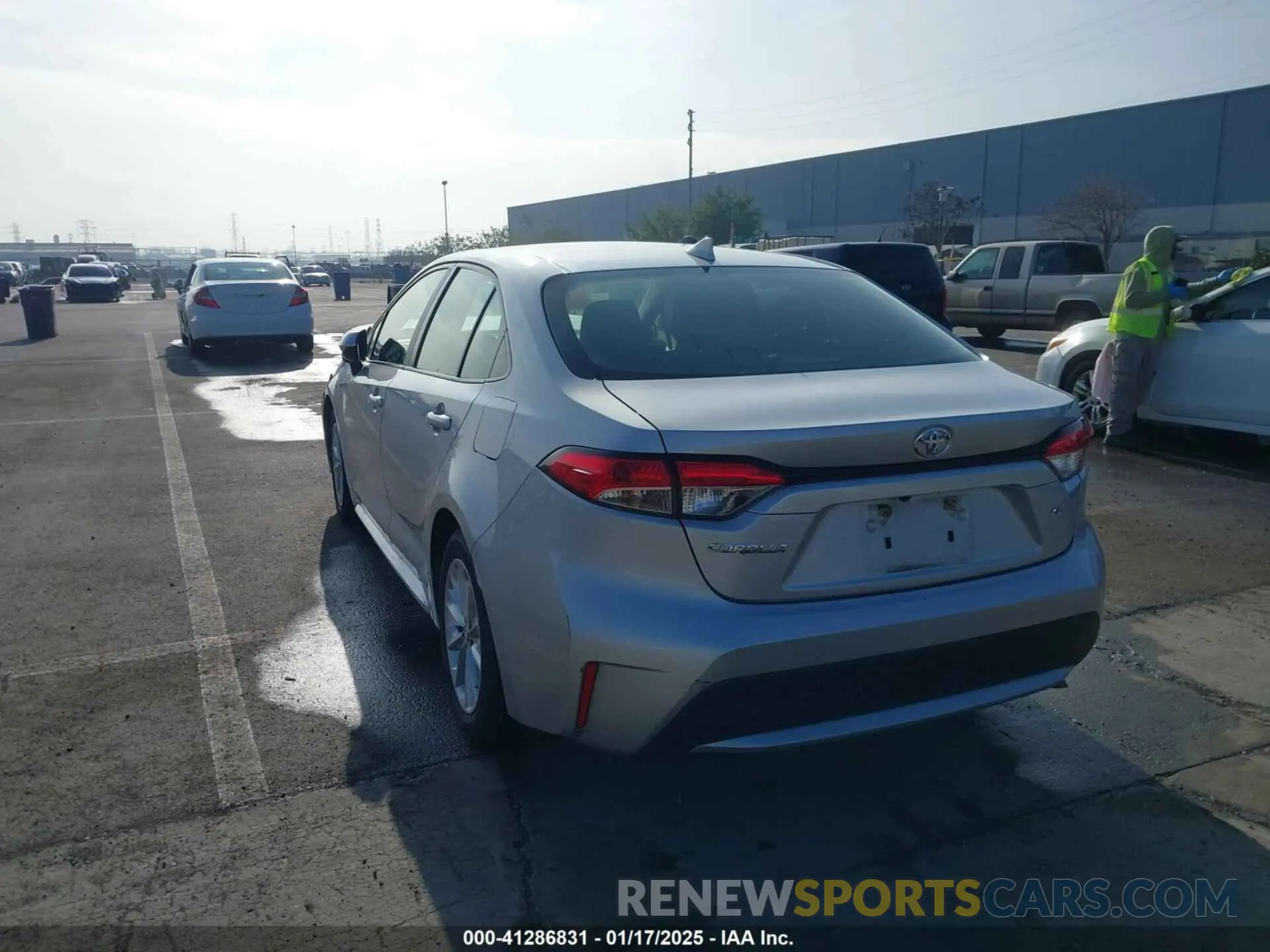 3 Photograph of a damaged car JTDVPMAE7NJ229117 TOYOTA COROLLA 2022