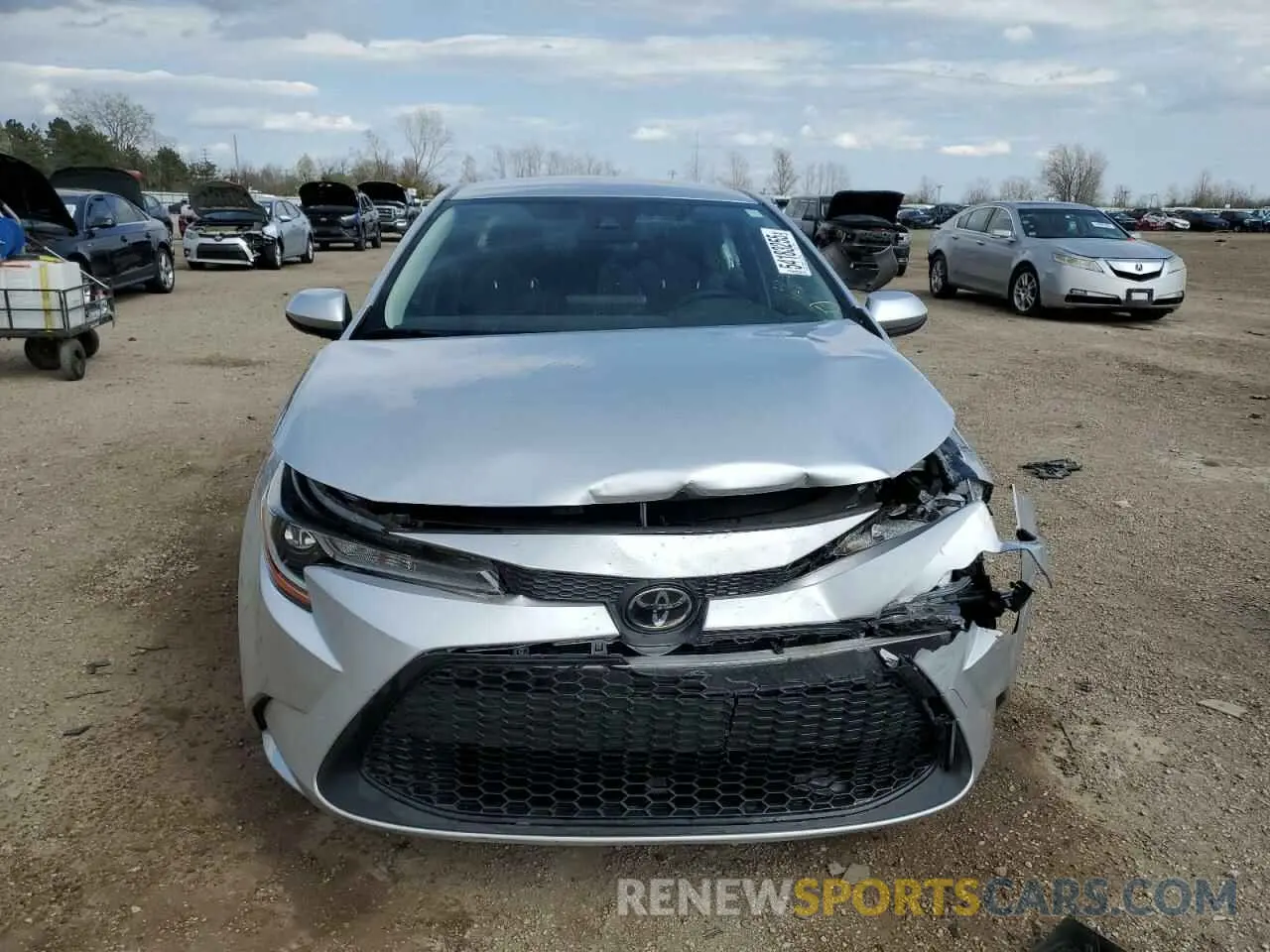 5 Photograph of a damaged car JTDVPMAE8NJ194216 TOYOTA COROLLA 2022