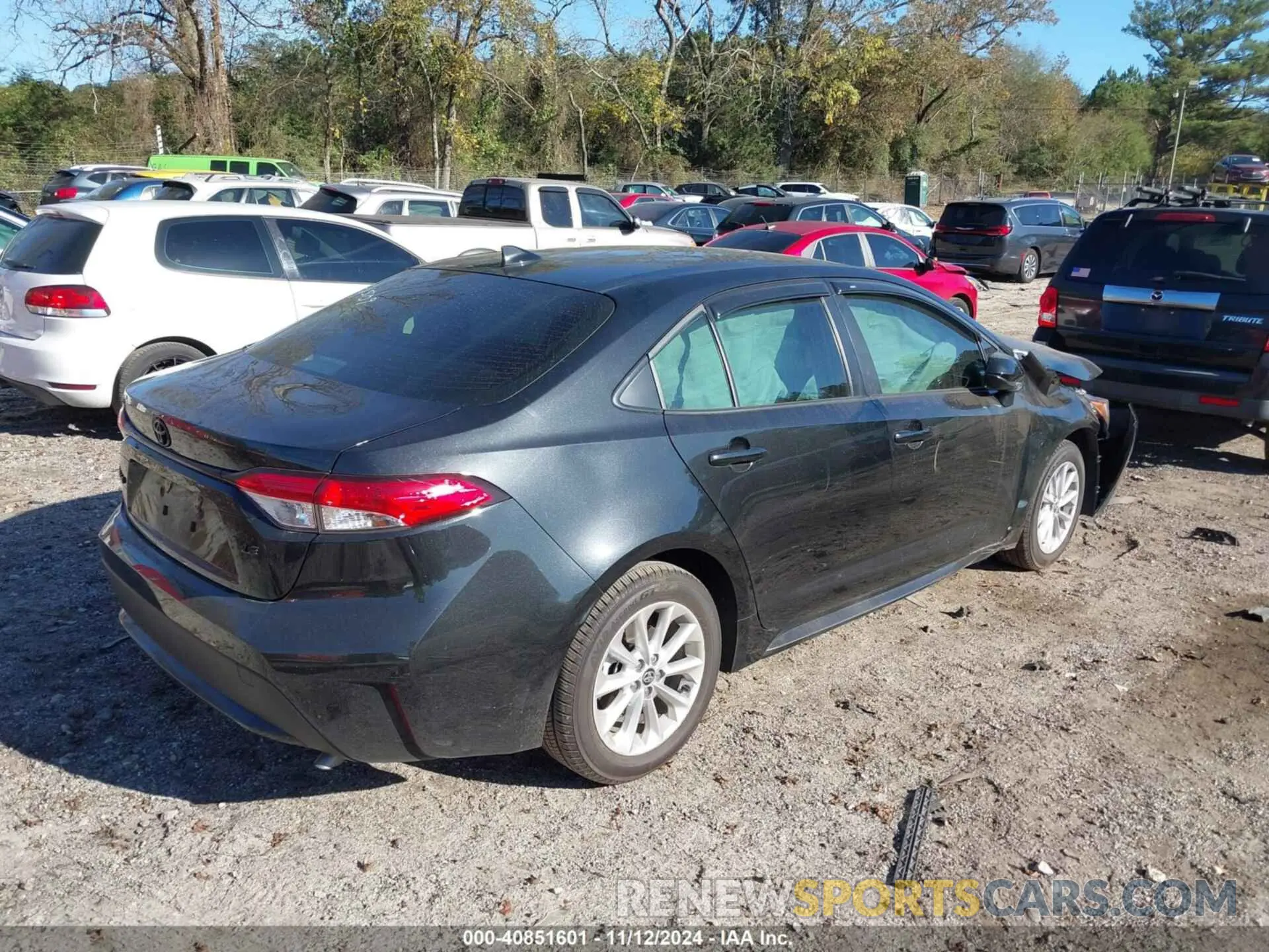 4 Photograph of a damaged car JTDVPMAE8NJ228509 TOYOTA COROLLA 2022