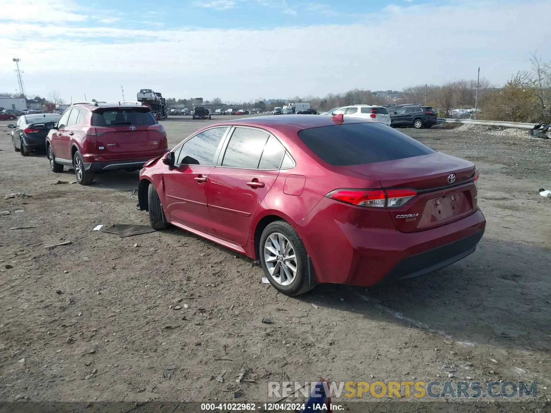 3 Photograph of a damaged car JTDVPMAE8NJ230762 TOYOTA COROLLA 2022