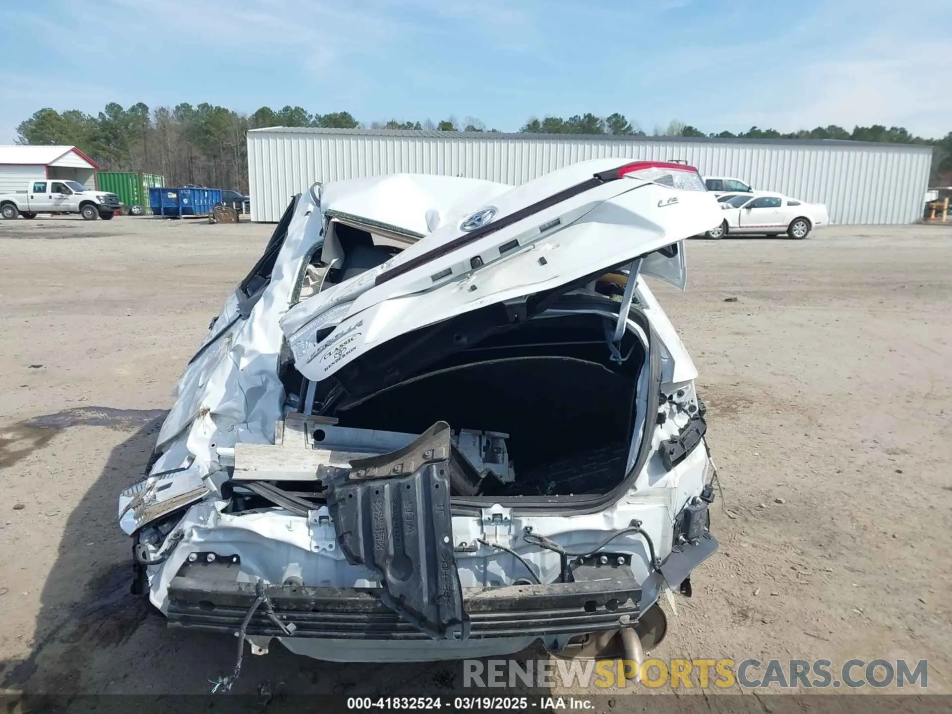 16 Photograph of a damaged car JTDVPMAE9N3015203 TOYOTA COROLLA 2022