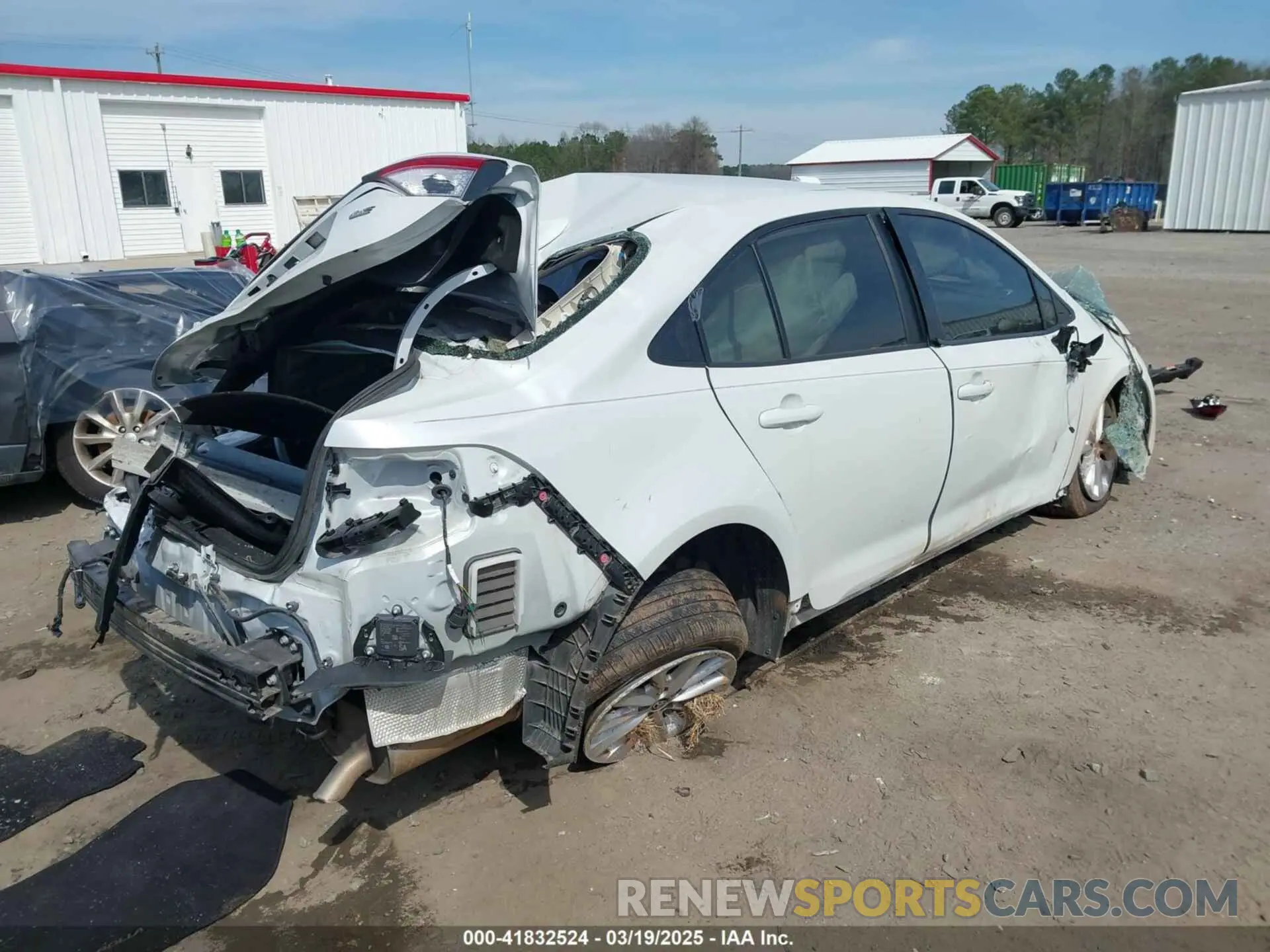 4 Photograph of a damaged car JTDVPMAE9N3015203 TOYOTA COROLLA 2022