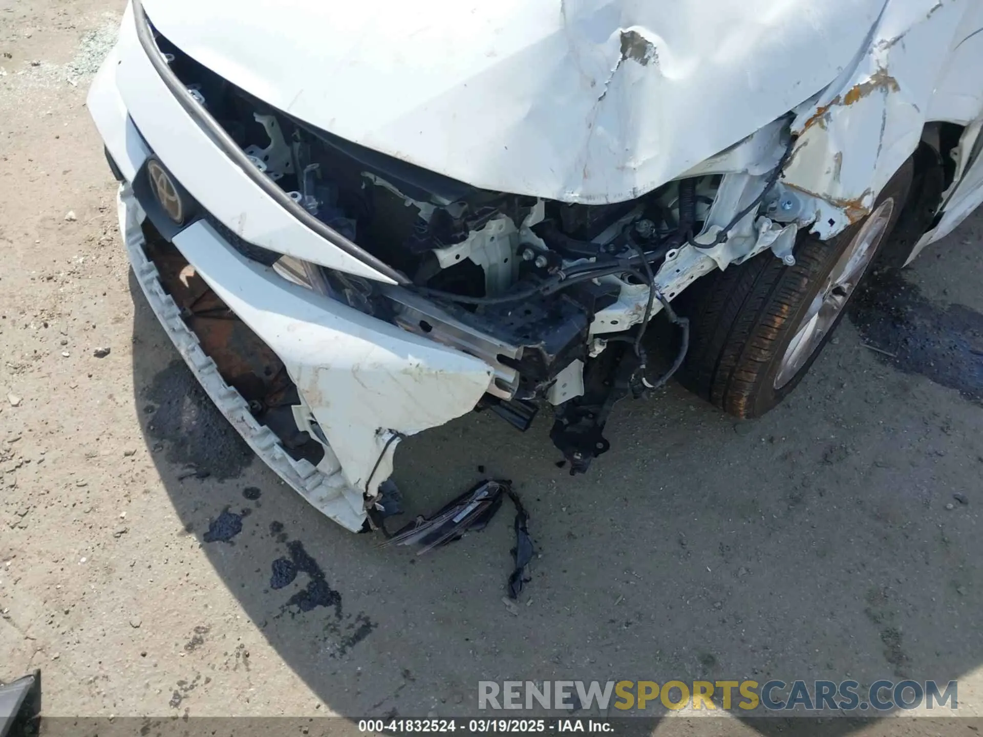 6 Photograph of a damaged car JTDVPMAE9N3015203 TOYOTA COROLLA 2022