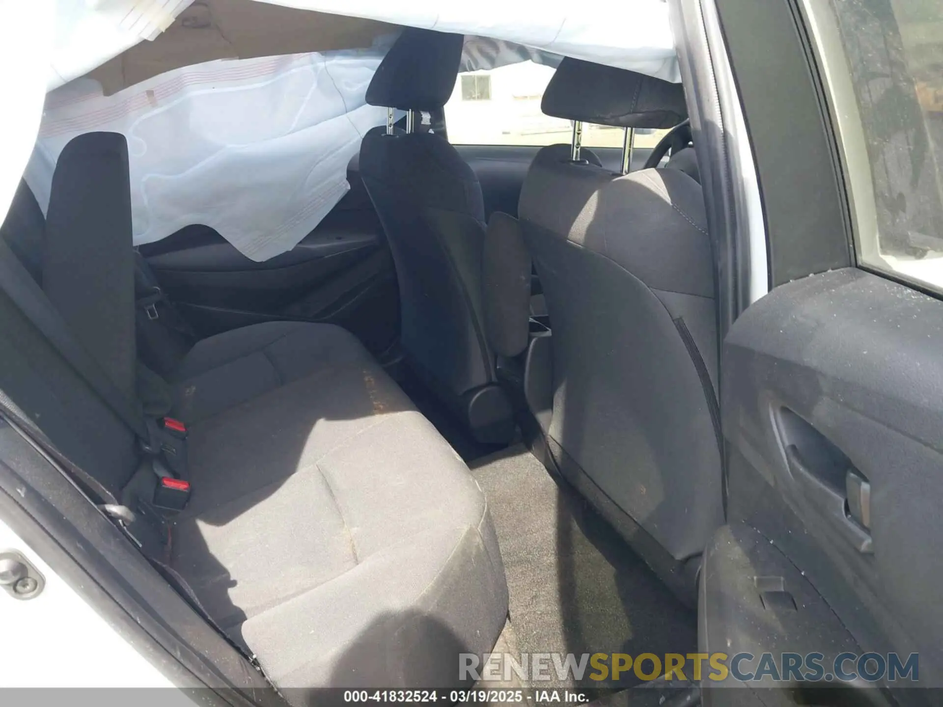 8 Photograph of a damaged car JTDVPMAE9N3015203 TOYOTA COROLLA 2022