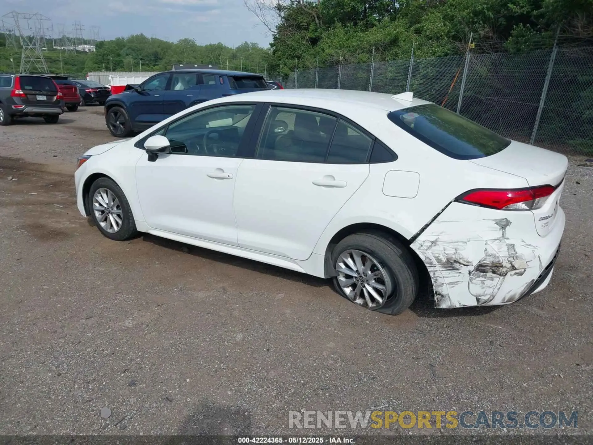 3 Photograph of a damaged car JTDVPMAE9N3030350 TOYOTA COROLLA 2022