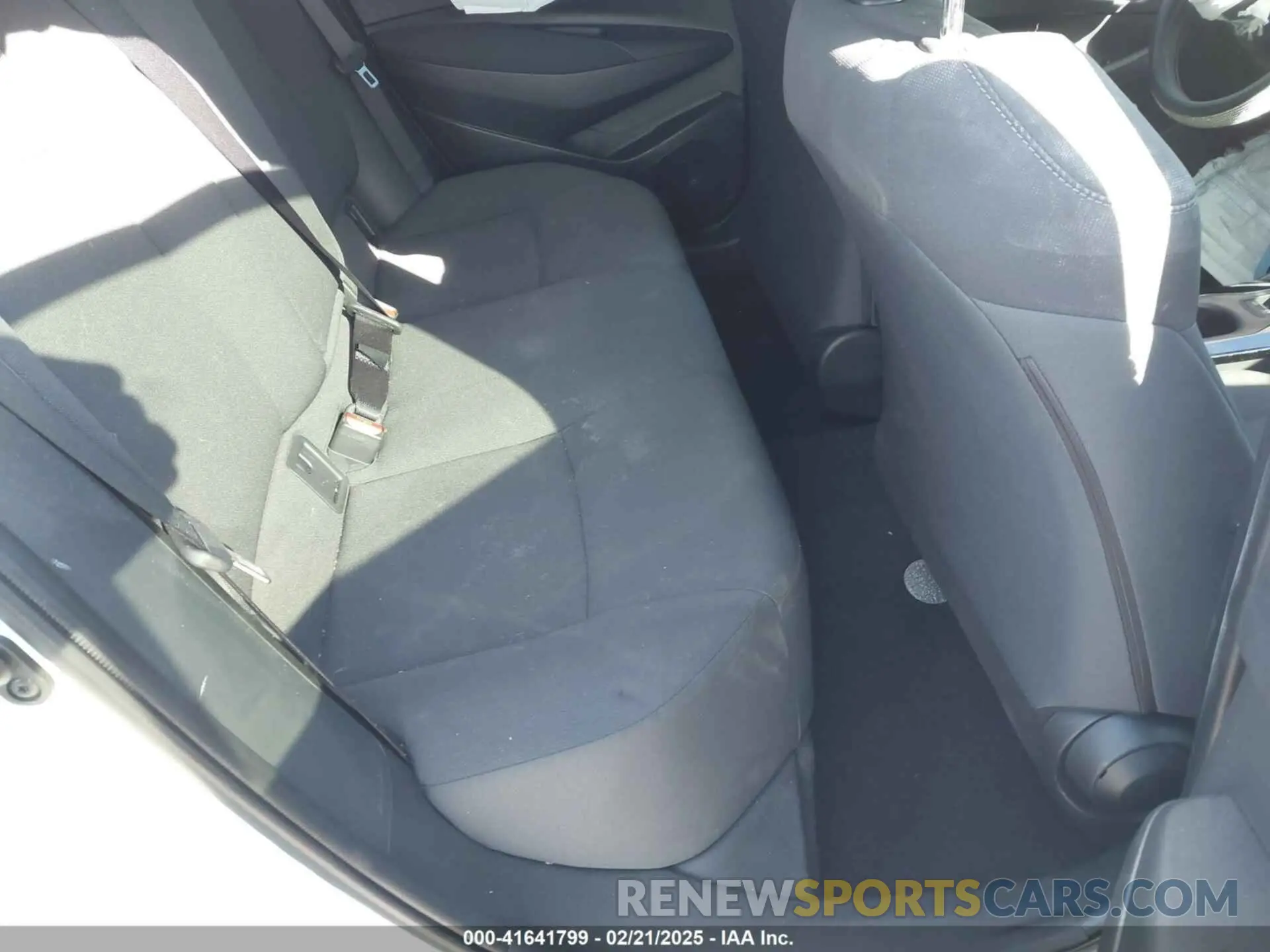 8 Photograph of a damaged car JTDVPMAE9NJ192507 TOYOTA COROLLA 2022