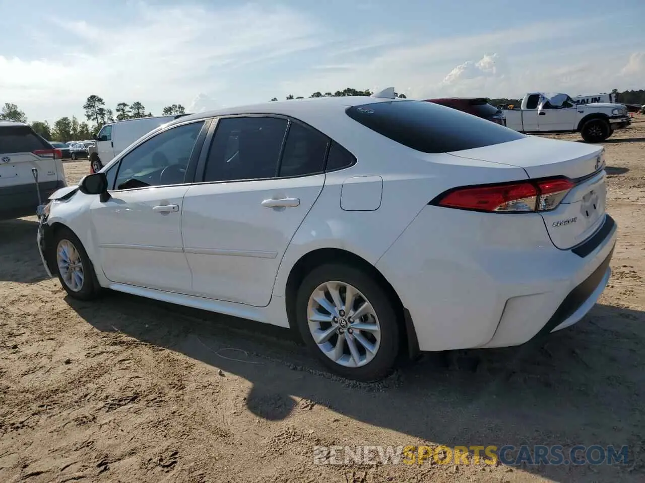 2 Photograph of a damaged car JTDVPMAE9NJ209015 TOYOTA COROLLA 2022
