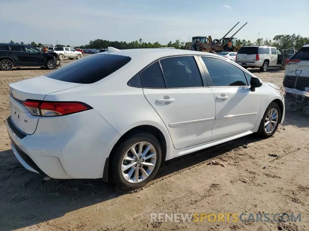 3 Photograph of a damaged car JTDVPMAE9NJ209015 TOYOTA COROLLA 2022