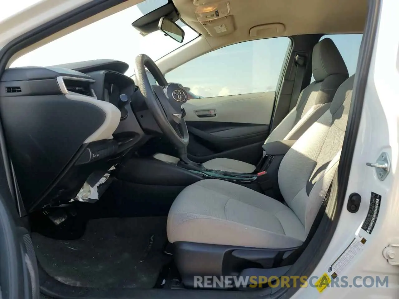 7 Photograph of a damaged car JTDVPMAE9NJ209015 TOYOTA COROLLA 2022