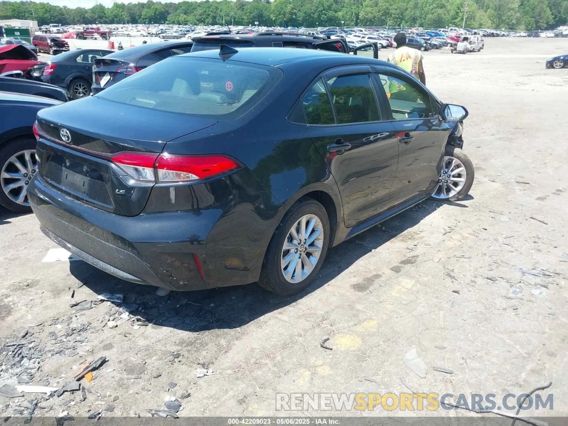4 Photograph of a damaged car JTDVPMAEXNJ214613 TOYOTA COROLLA 2022