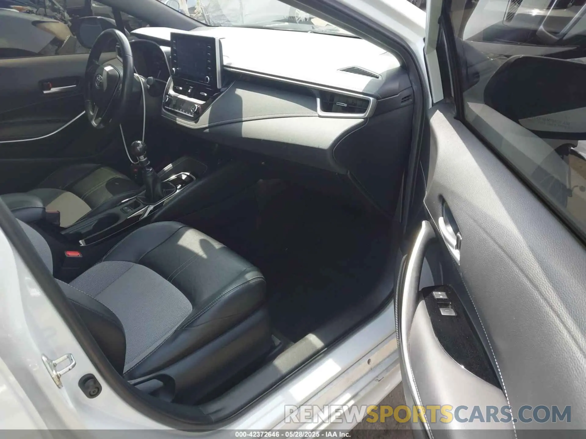 5 Photograph of a damaged car JTNA4MBEXN3175768 TOYOTA COROLLA 2022