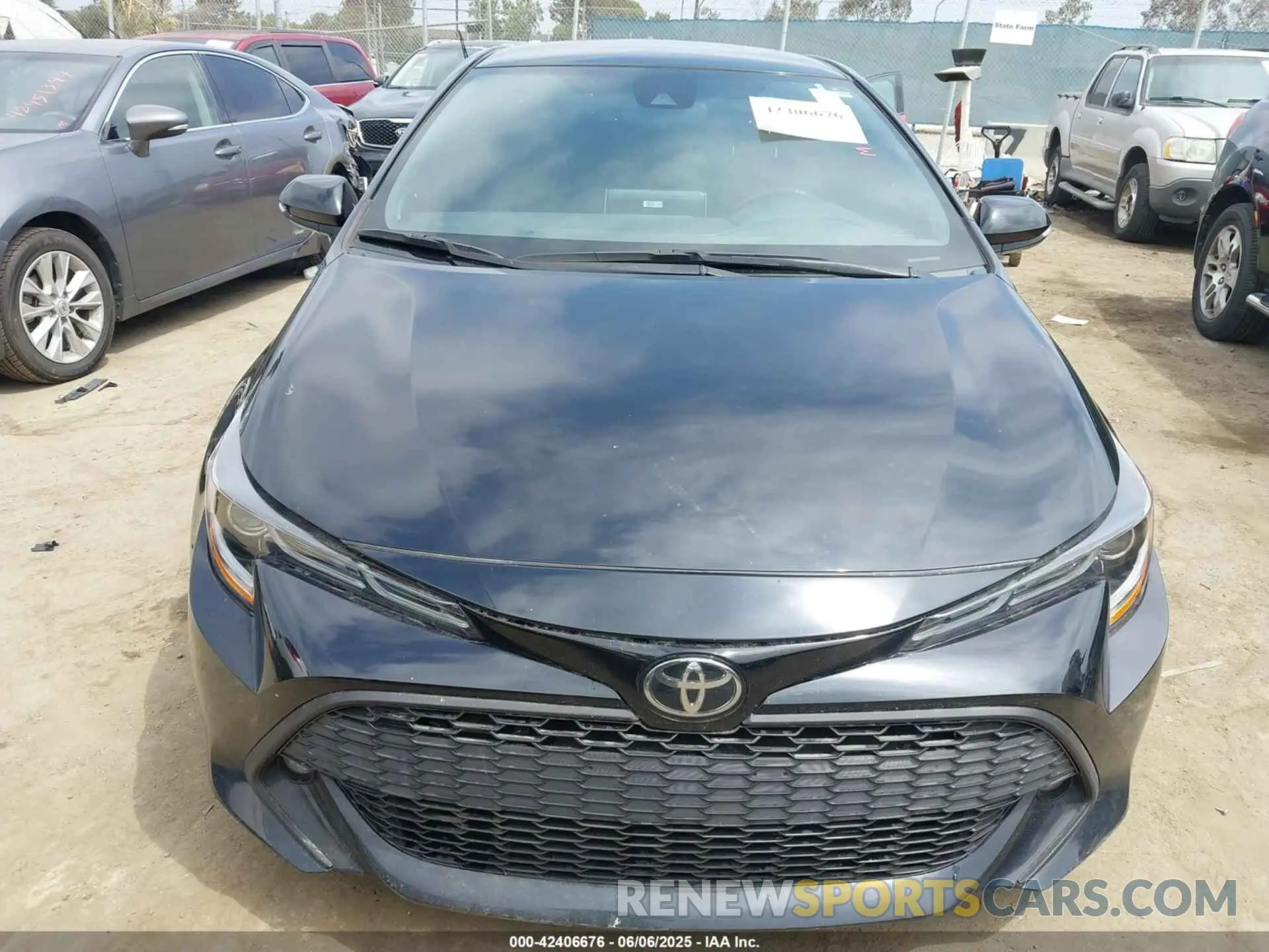 12 Photograph of a damaged car JTNC4MBE1N3147530 TOYOTA COROLLA 2022