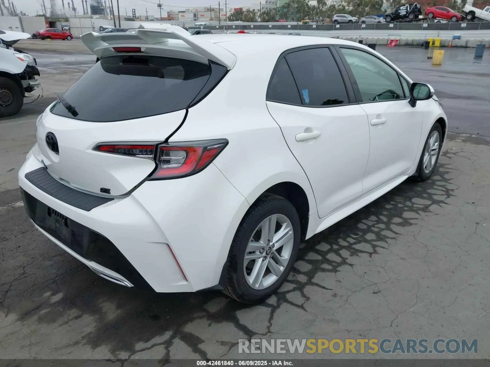 4 Photograph of a damaged car JTND4MBE0N3168583 TOYOTA COROLLA 2022