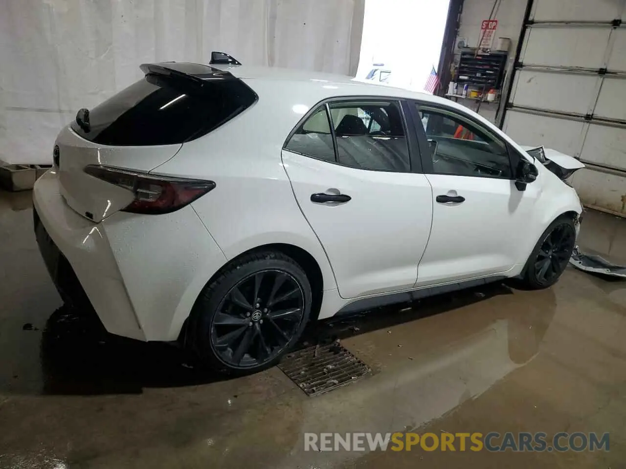 3 Photograph of a damaged car JTND4MBE2N3174711 TOYOTA COROLLA 2022