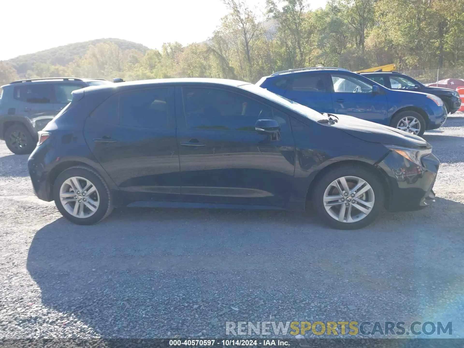 13 Photograph of a damaged car JTND4MBE2N3182372 TOYOTA COROLLA 2022