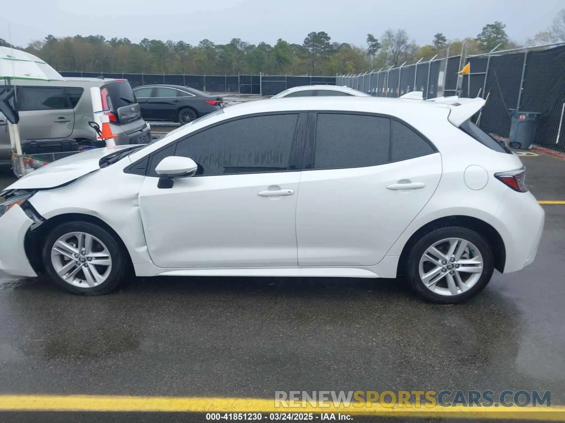 14 Photograph of a damaged car JTND4MBE2N3182758 TOYOTA COROLLA 2022