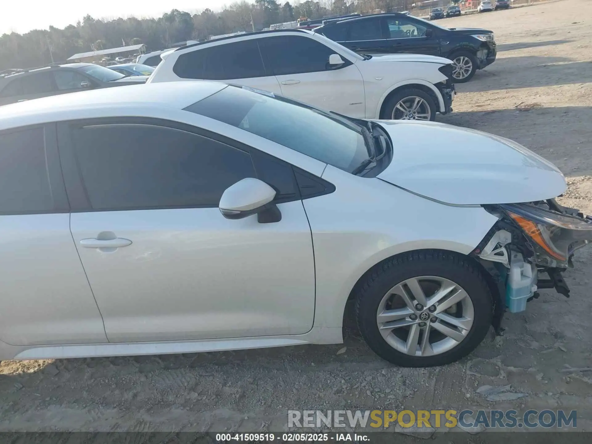 14 Photograph of a damaged car JTND4MBE4N3174161 TOYOTA COROLLA 2022