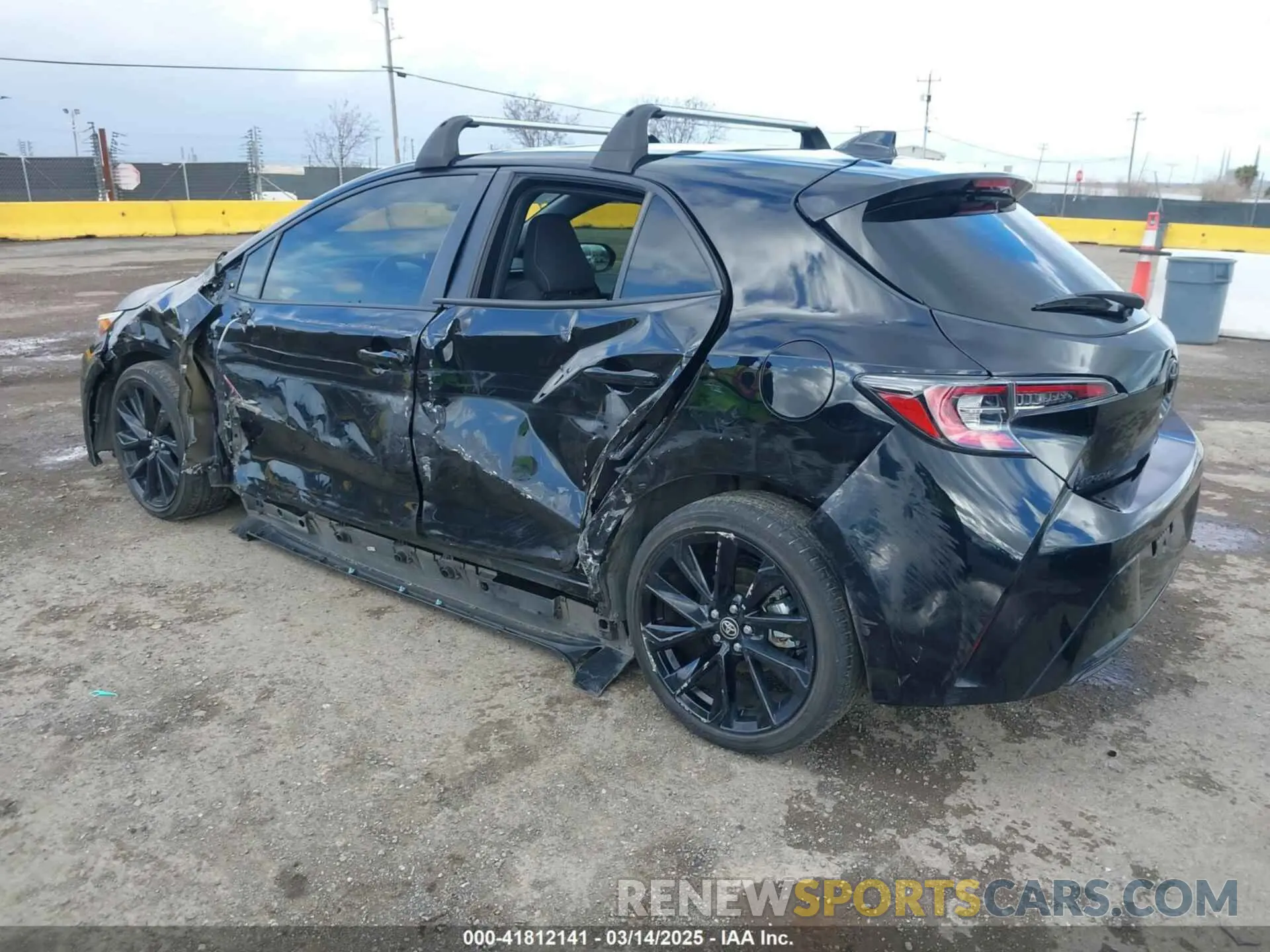 3 Photograph of a damaged car JTND4MBE4N3179571 TOYOTA COROLLA 2022