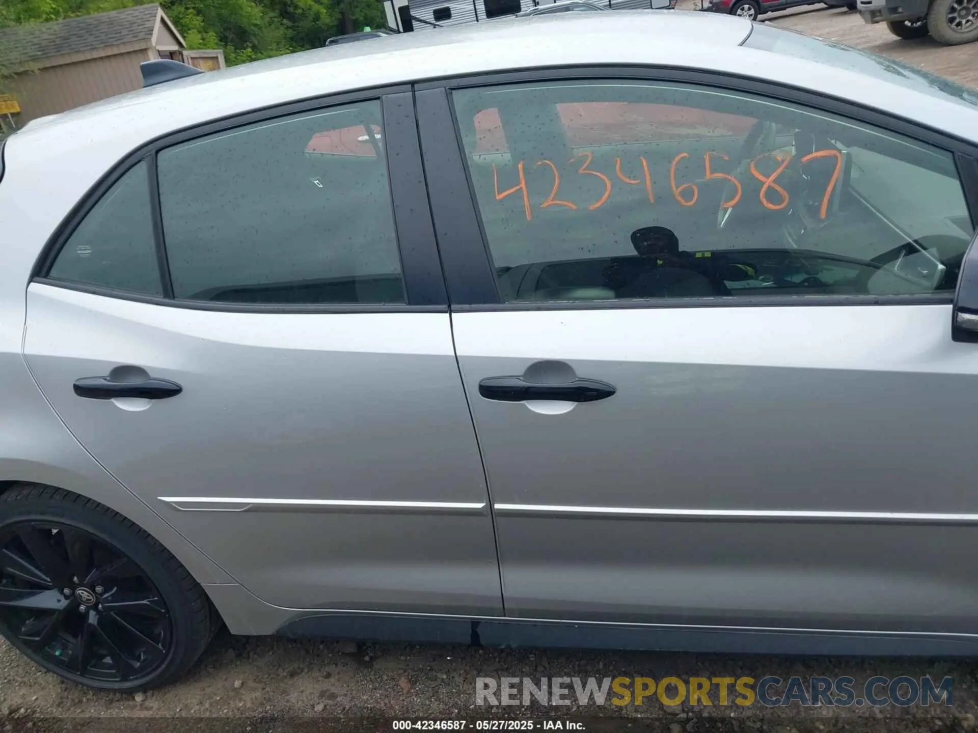 13 Photograph of a damaged car JTND4MBE5N3174928 TOYOTA COROLLA 2022