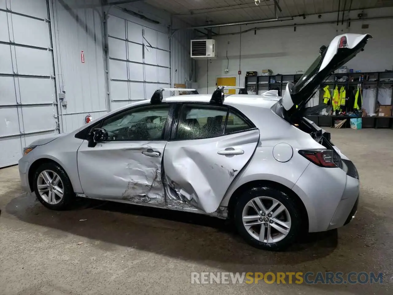 2 Photograph of a damaged car JTND4MBE5N3178929 TOYOTA COROLLA 2022