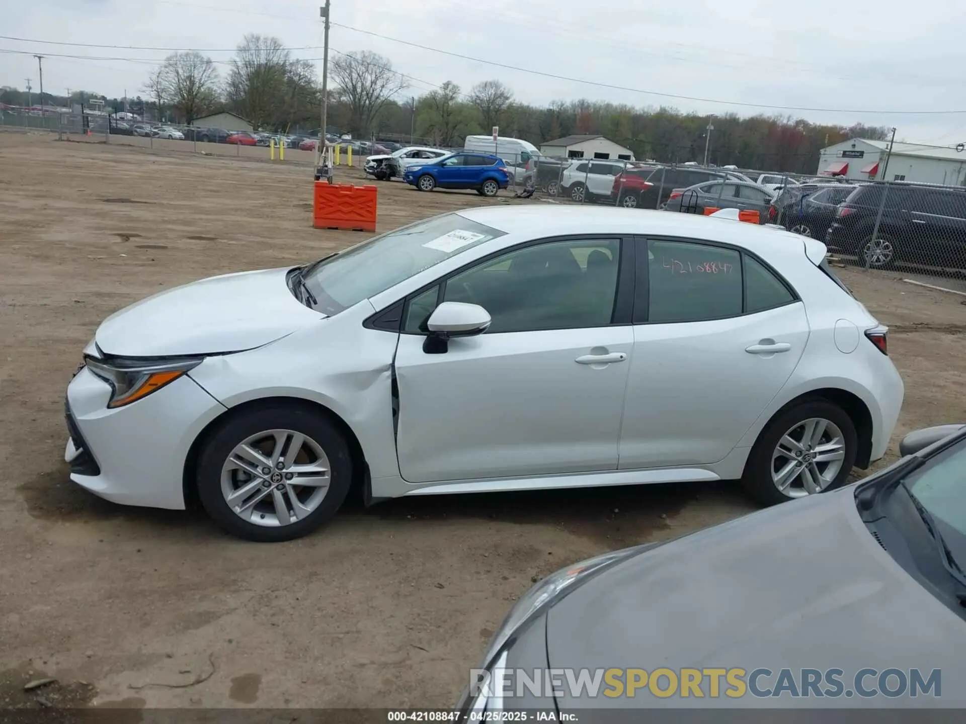 14 Photograph of a damaged car JTND4MBE7N3179788 TOYOTA COROLLA 2022