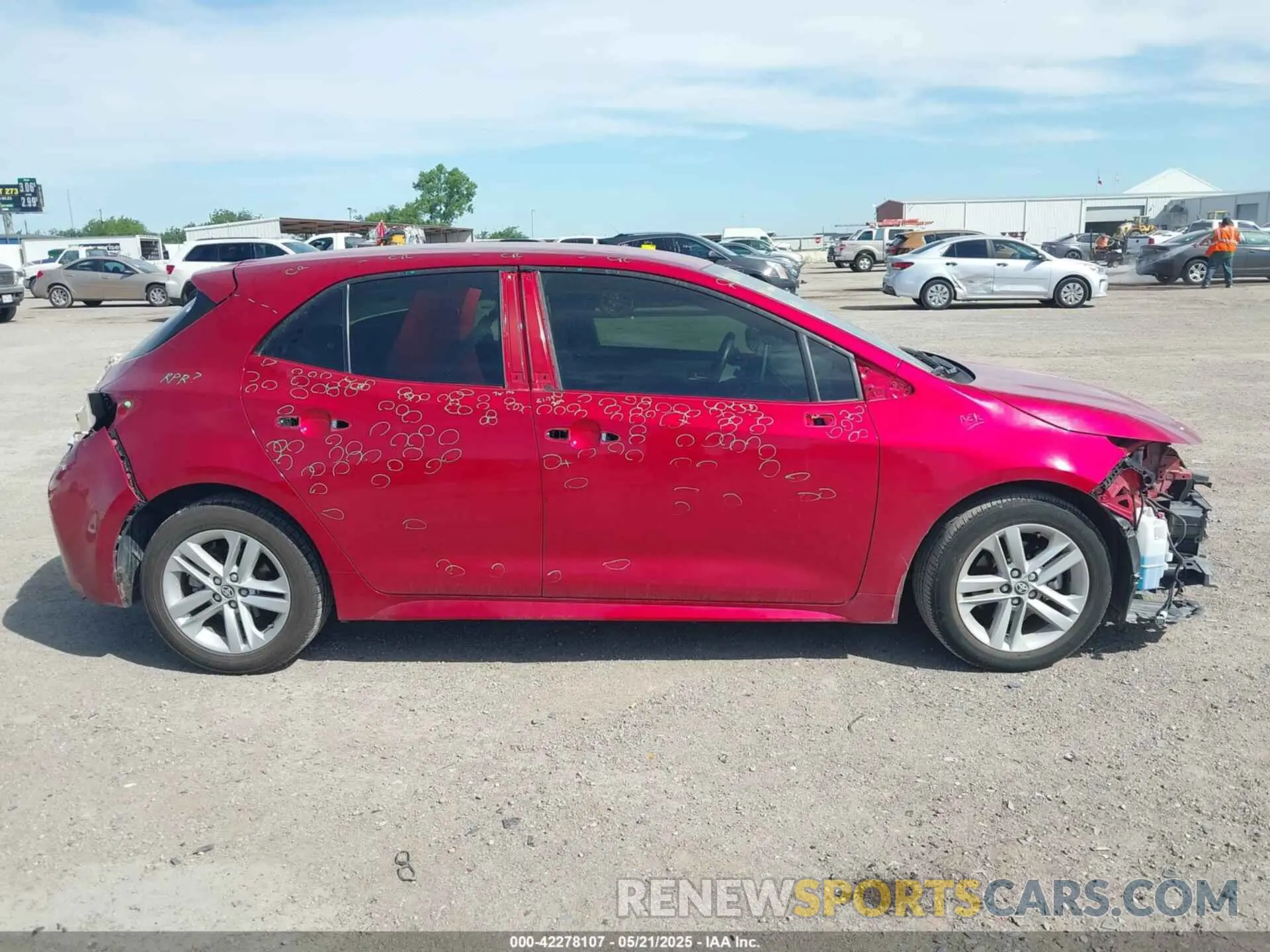 14 Photograph of a damaged car JTND4MBE8N3181730 TOYOTA COROLLA 2022