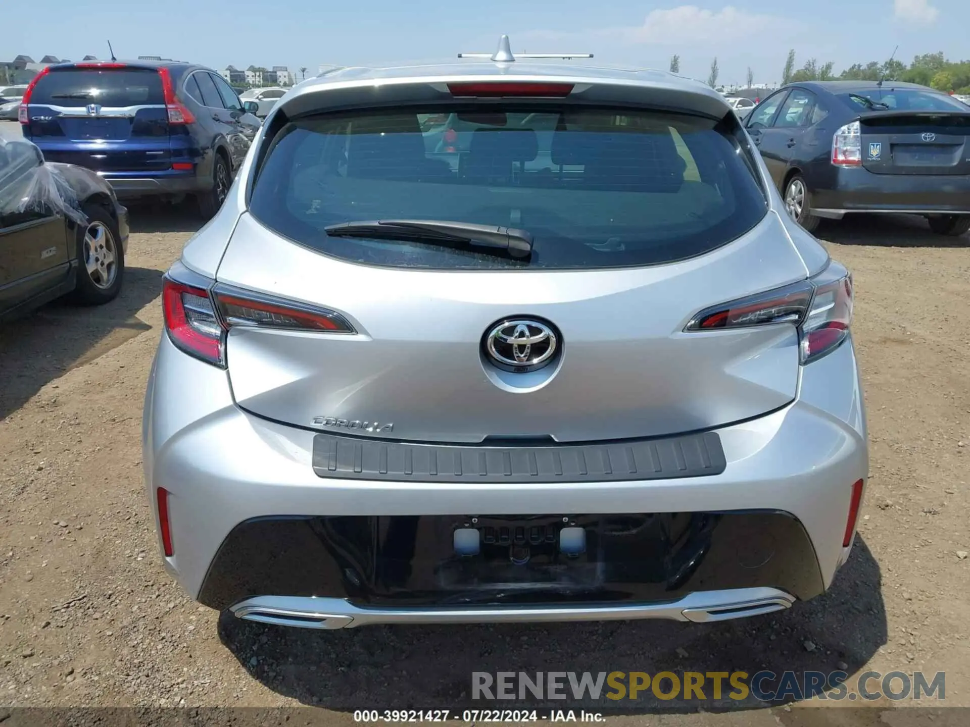 17 Photograph of a damaged car JTND4MBE8N3182215 TOYOTA COROLLA 2022