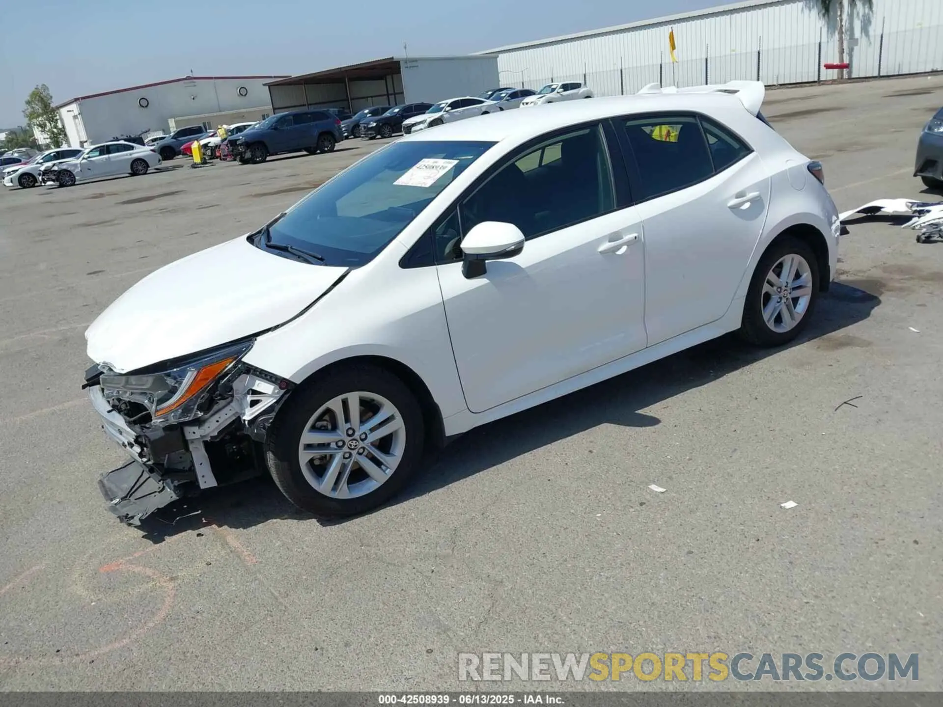 2 Photograph of a damaged car JTND4MBE9N3154617 TOYOTA COROLLA 2022