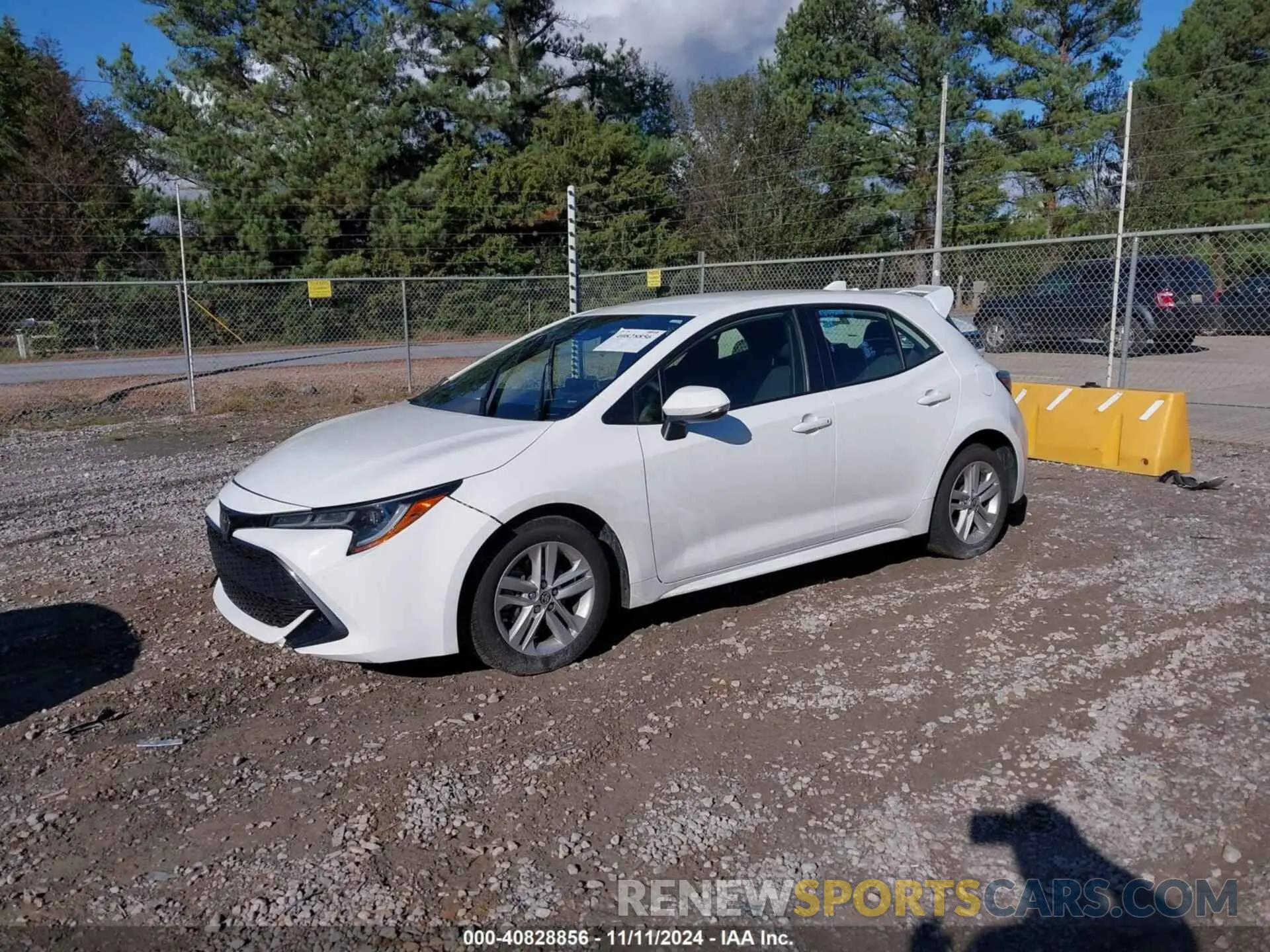 2 Photograph of a damaged car JTND4MBE9N3176570 TOYOTA COROLLA 2022