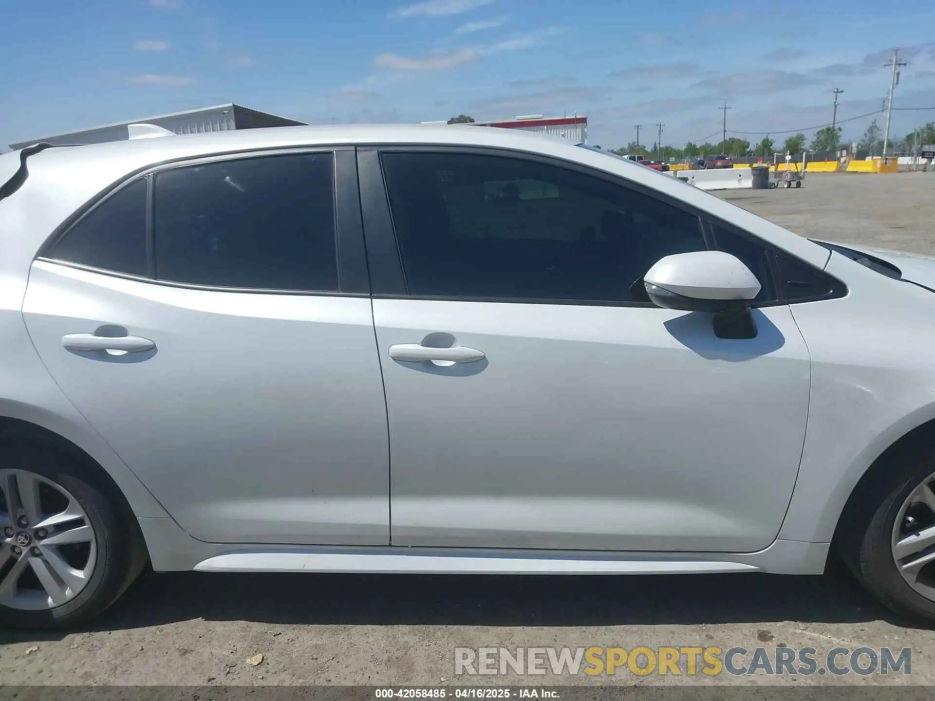 13 Photograph of a damaged car JTND4MBEXN3162046 TOYOTA COROLLA 2022