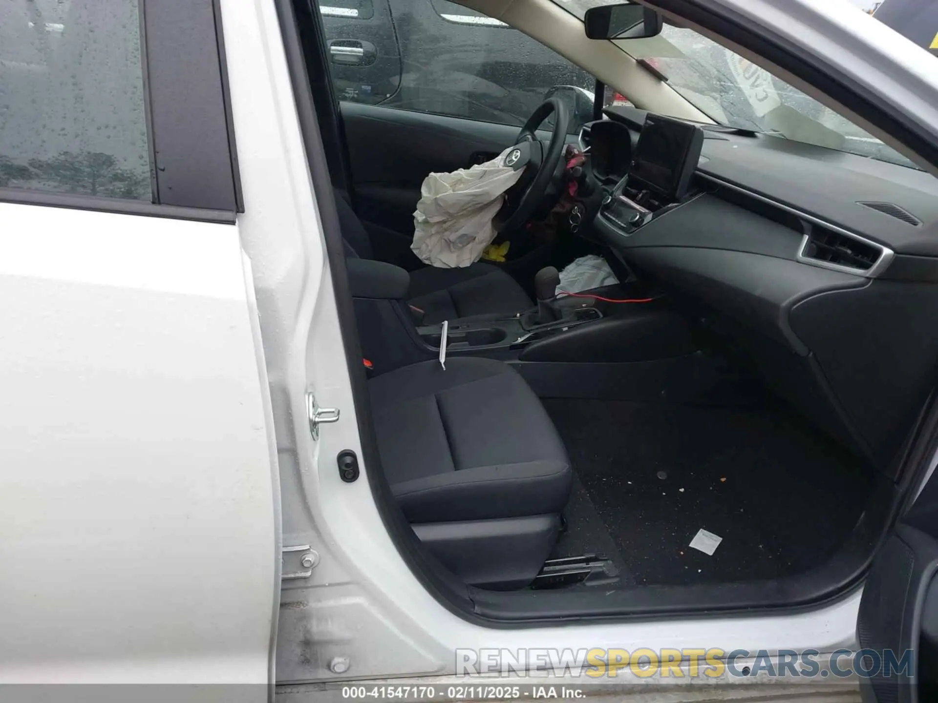 5 Photograph of a damaged car 5YFB4MDE0PP008867 TOYOTA COROLLA 2023
