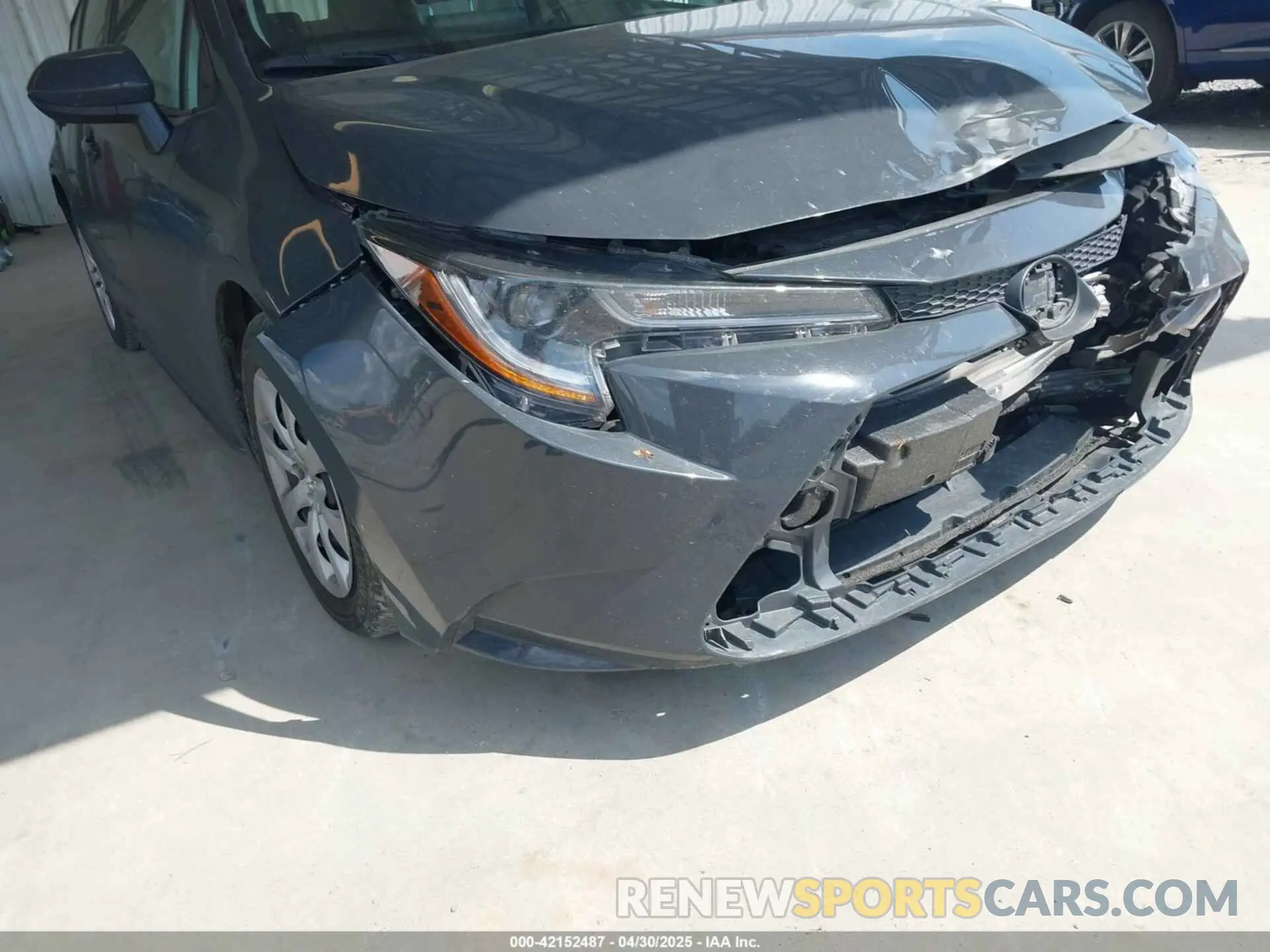 18 Photograph of a damaged car 5YFB4MDE0PP010957 TOYOTA COROLLA 2023