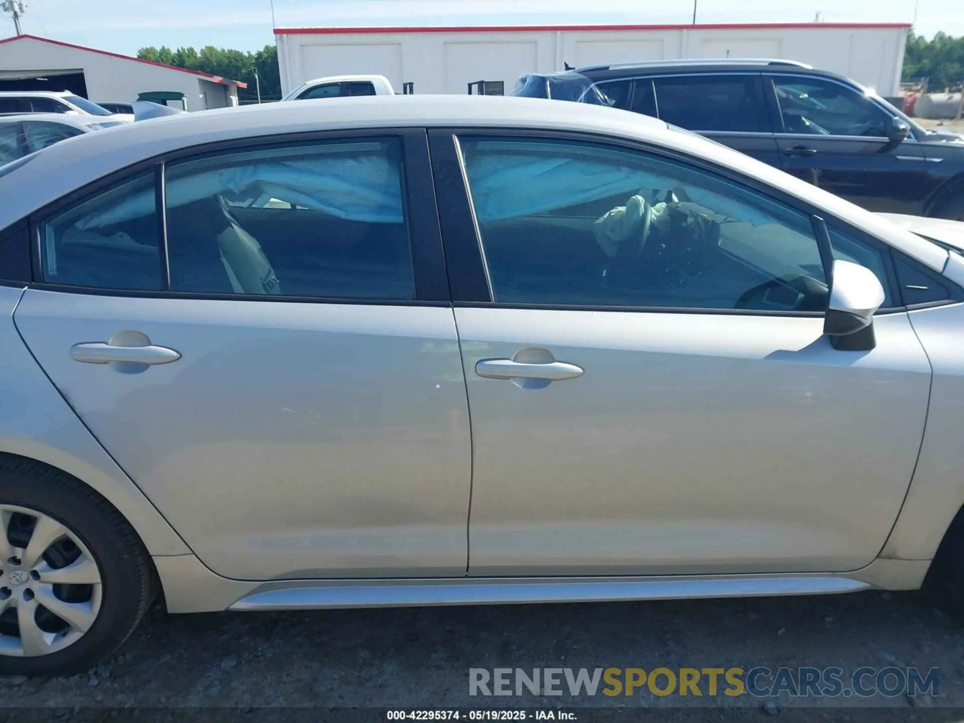 13 Photograph of a damaged car 5YFB4MDE0PP020615 TOYOTA COROLLA 2023