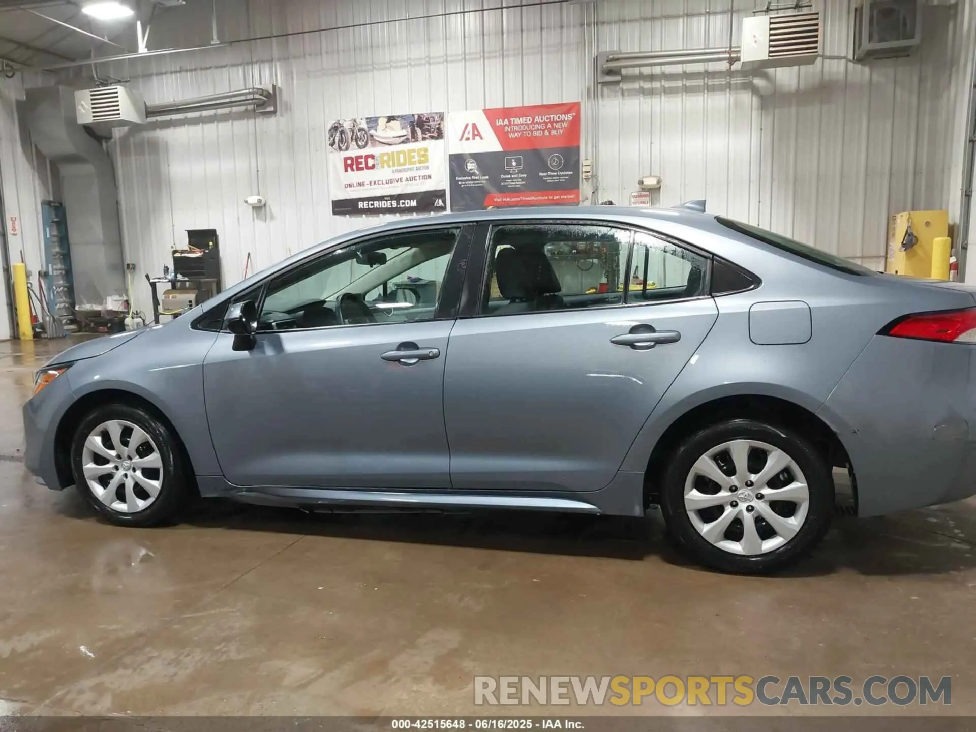 14 Photograph of a damaged car 5YFB4MDE0PP027032 TOYOTA COROLLA 2023