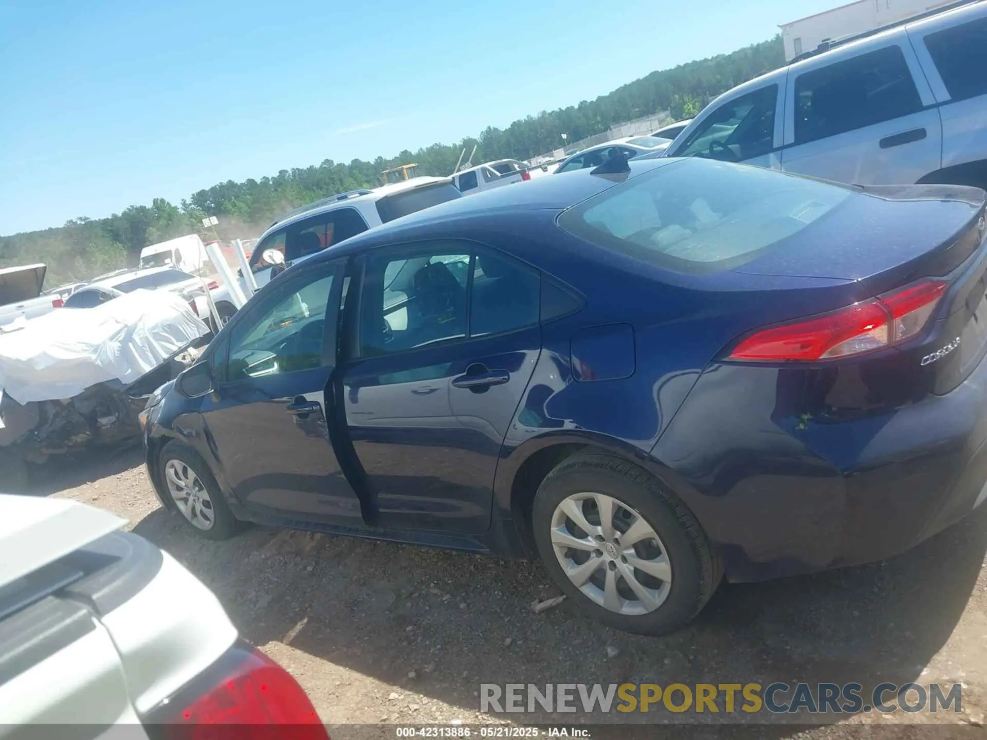 14 Photograph of a damaged car 5YFB4MDE0PP027659 TOYOTA COROLLA 2023