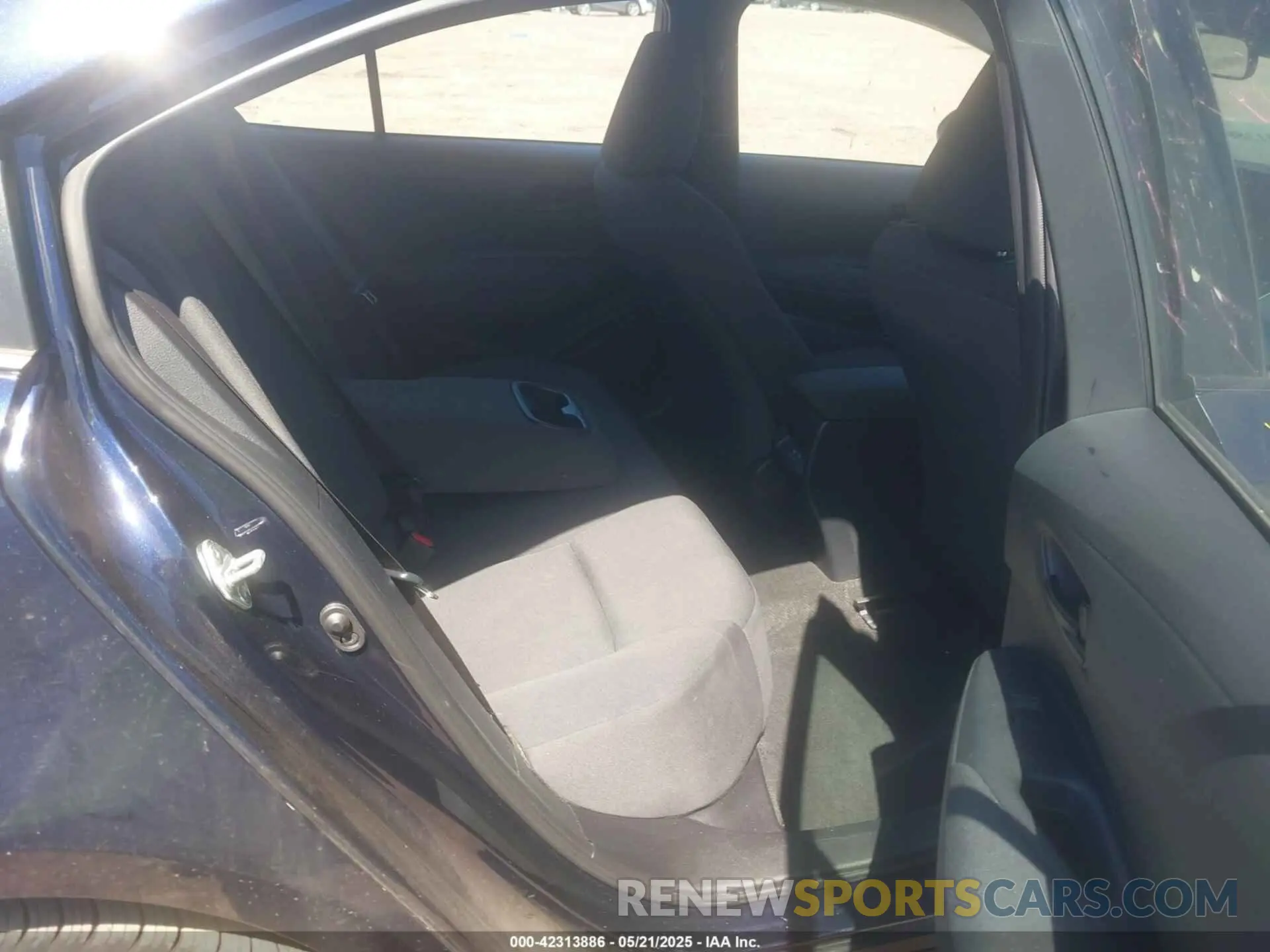 8 Photograph of a damaged car 5YFB4MDE0PP027659 TOYOTA COROLLA 2023