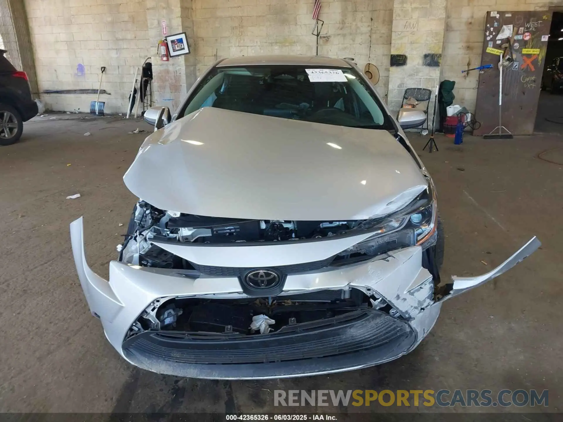 13 Photograph of a damaged car 5YFB4MDE0PP027905 TOYOTA COROLLA 2023