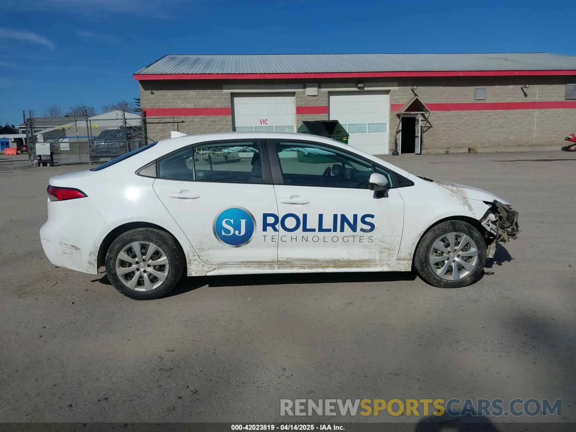 13 Photograph of a damaged car 5YFB4MDE0PP051735 TOYOTA COROLLA 2023