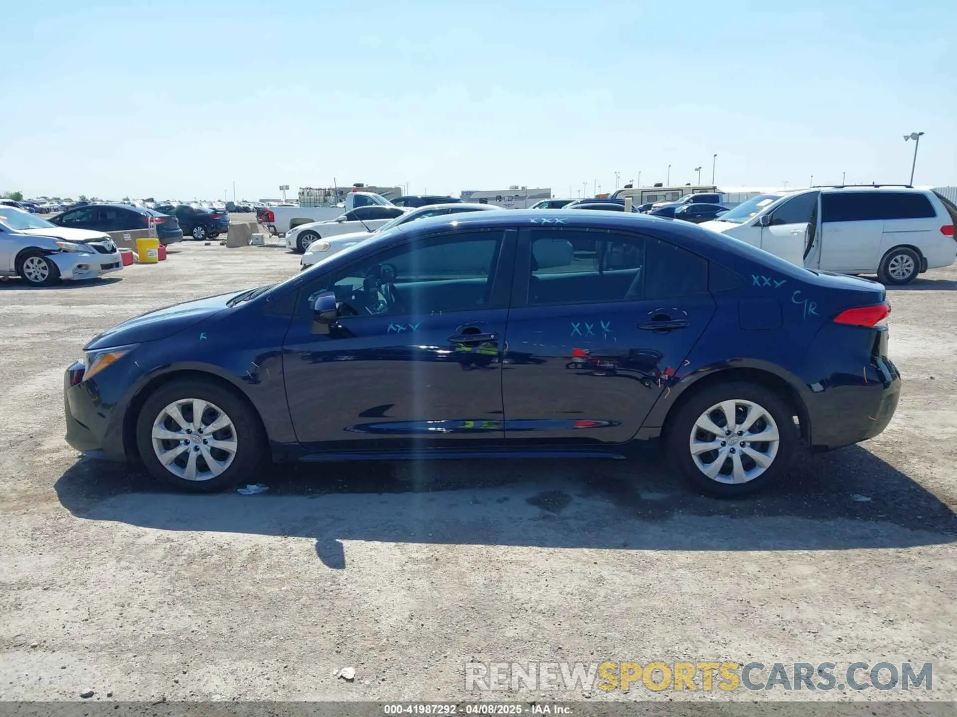 14 Photograph of a damaged car 5YFB4MDE0PP076618 TOYOTA COROLLA 2023