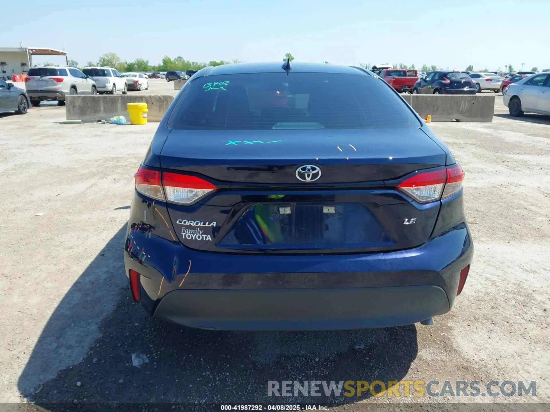 16 Photograph of a damaged car 5YFB4MDE0PP076618 TOYOTA COROLLA 2023