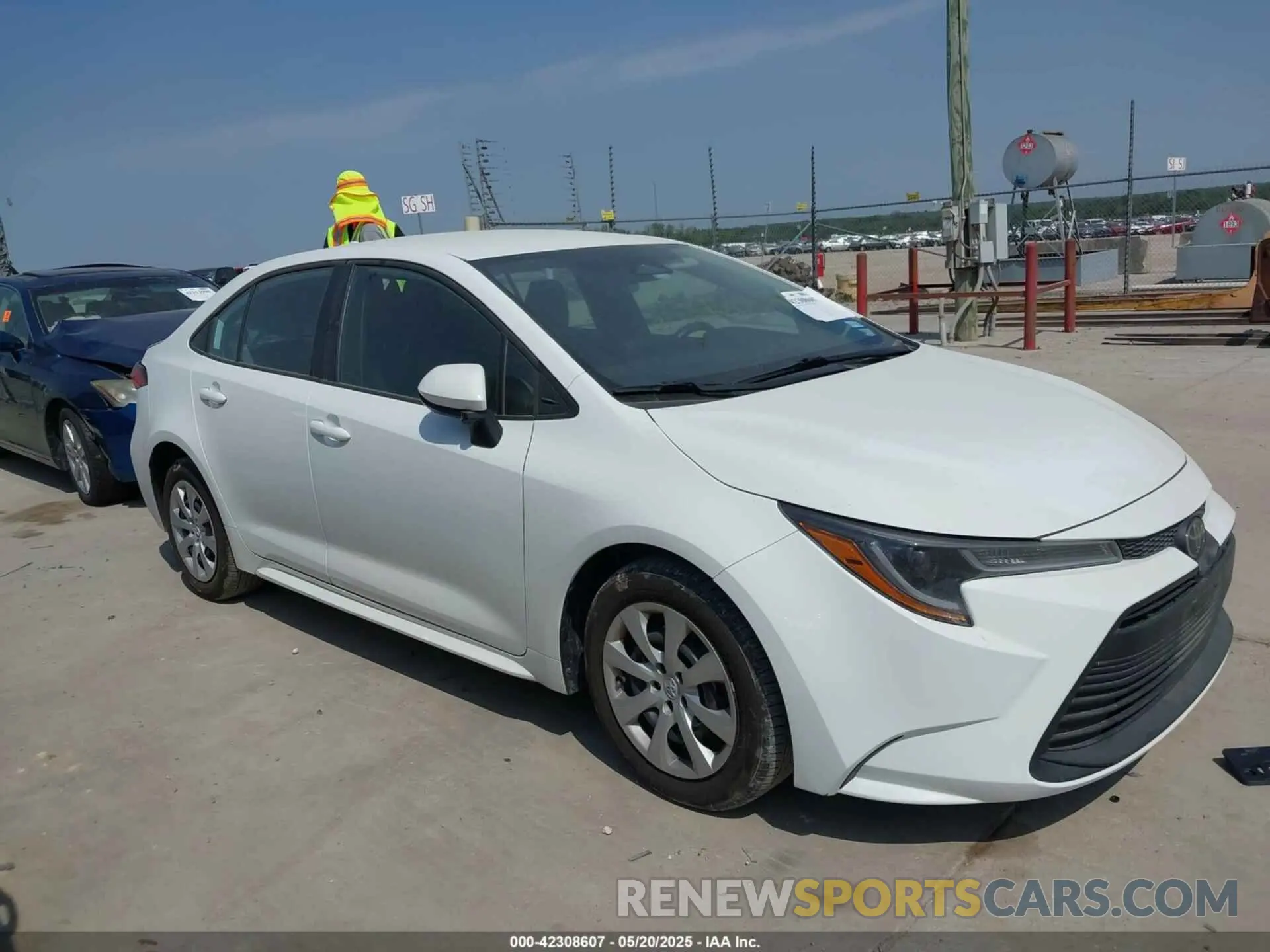 13 Photograph of a damaged car 5YFB4MDE1PP011972 TOYOTA COROLLA 2023