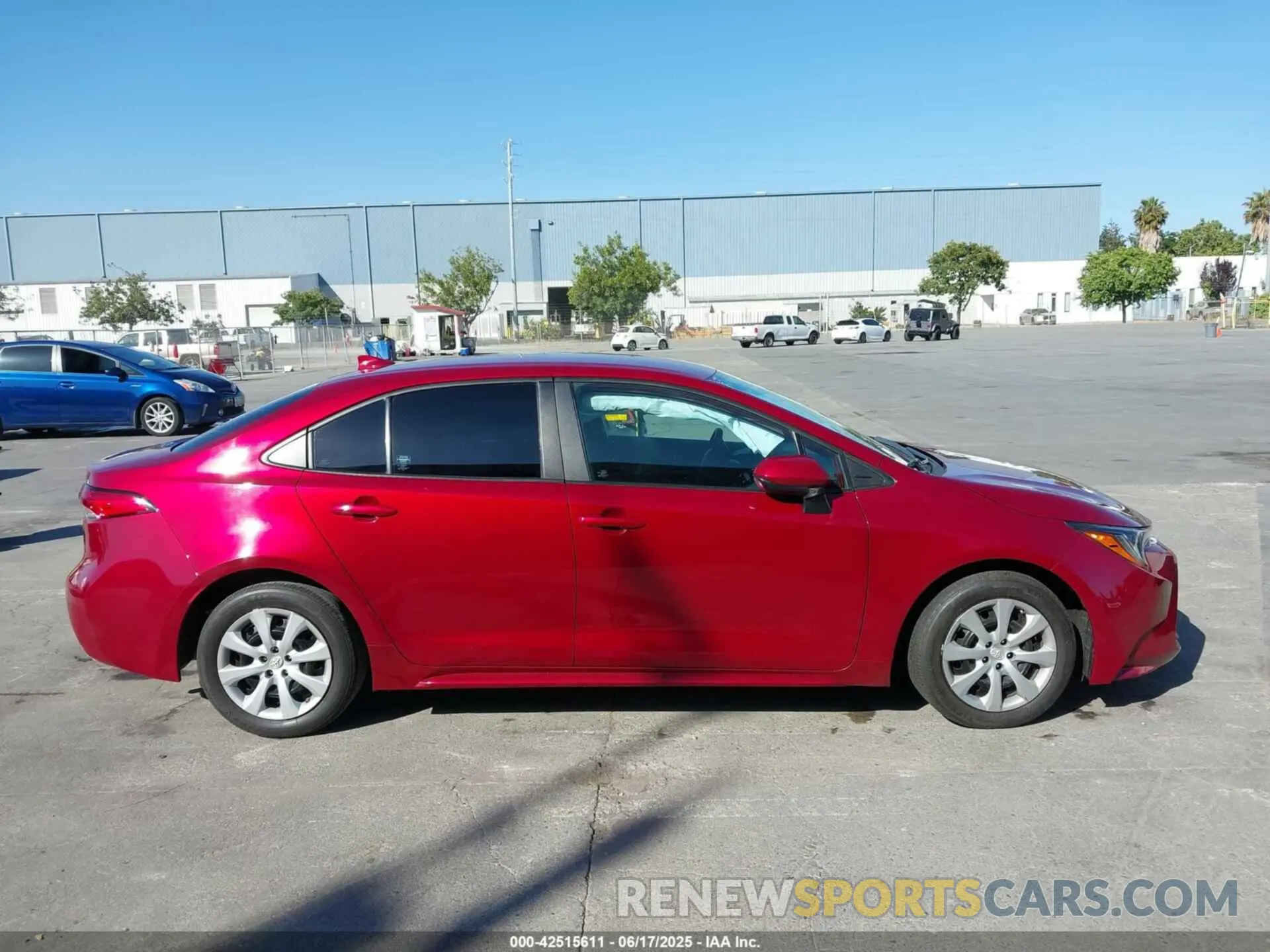 13 Photograph of a damaged car 5YFB4MDE1PP035673 TOYOTA COROLLA 2023