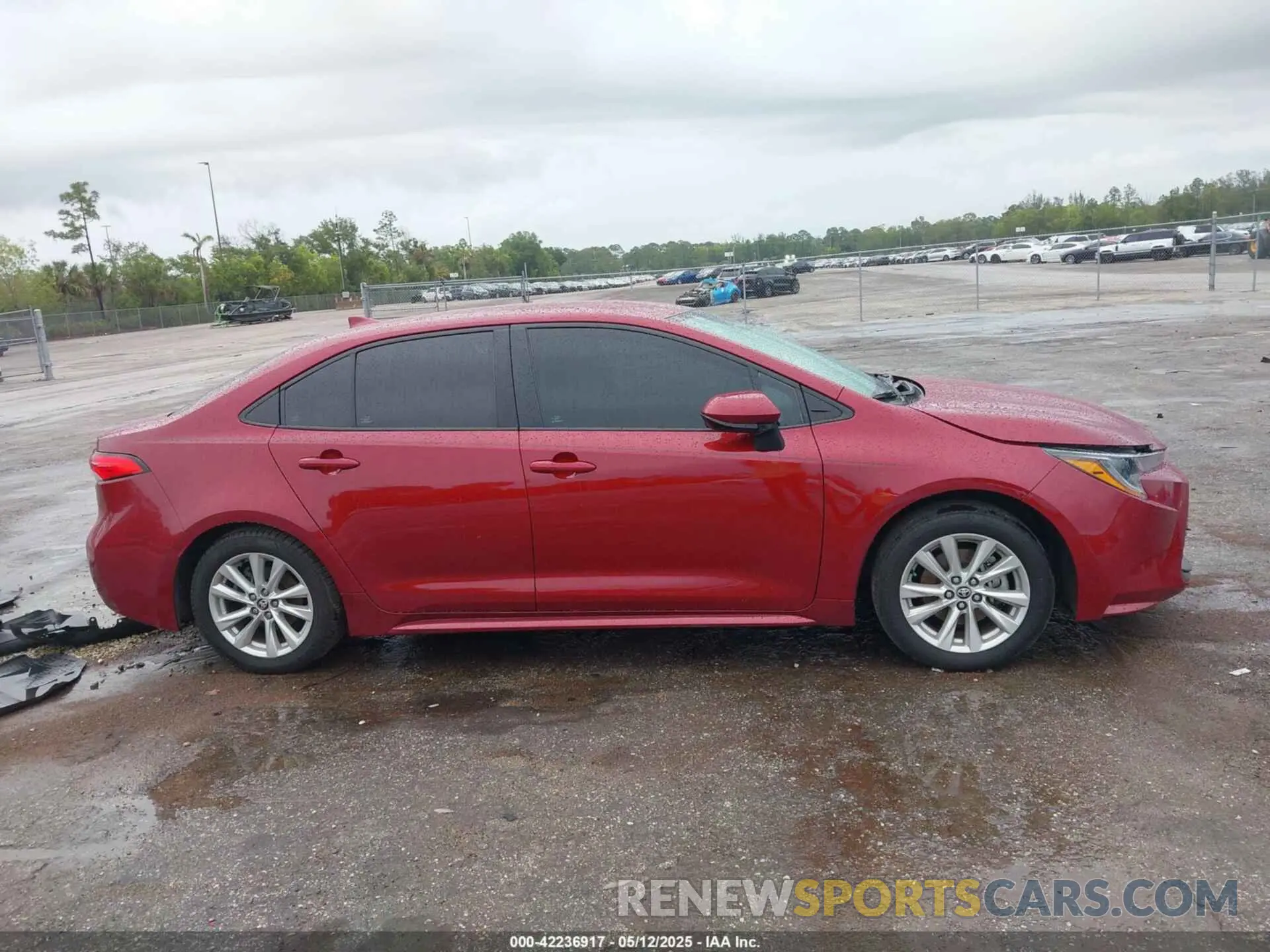 13 Photograph of a damaged car 5YFB4MDE1PP036614 TOYOTA COROLLA 2023