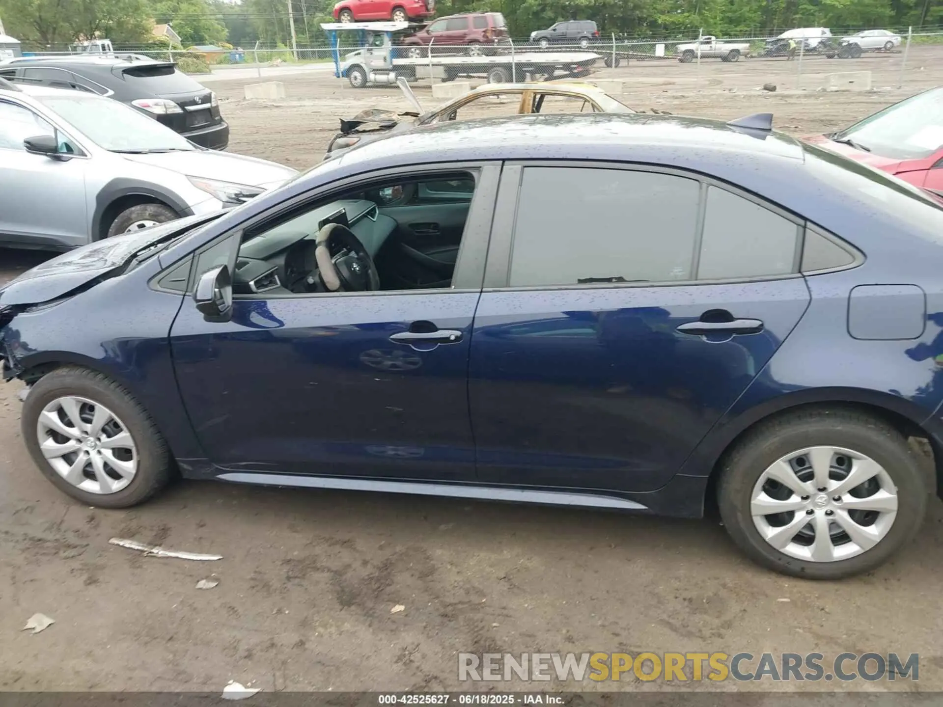 15 Photograph of a damaged car 5YFB4MDE1PP077499 TOYOTA COROLLA 2023