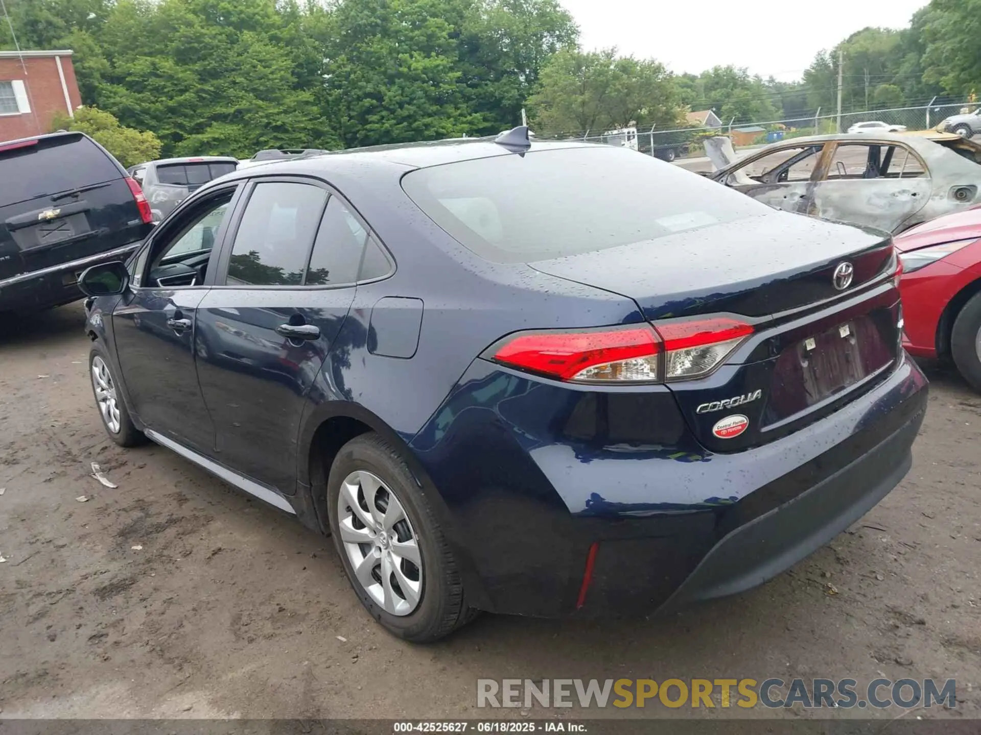 3 Photograph of a damaged car 5YFB4MDE1PP077499 TOYOTA COROLLA 2023